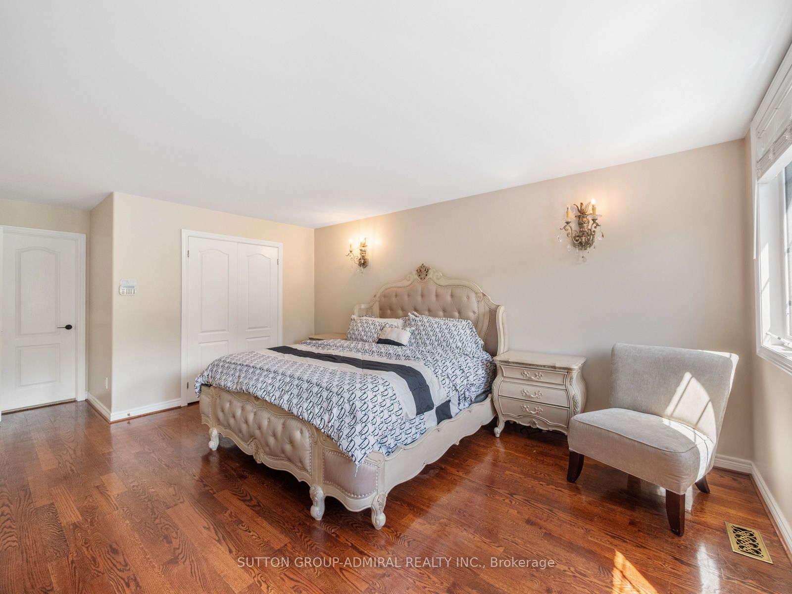 18 Thatcher Avenue Property Photo 31