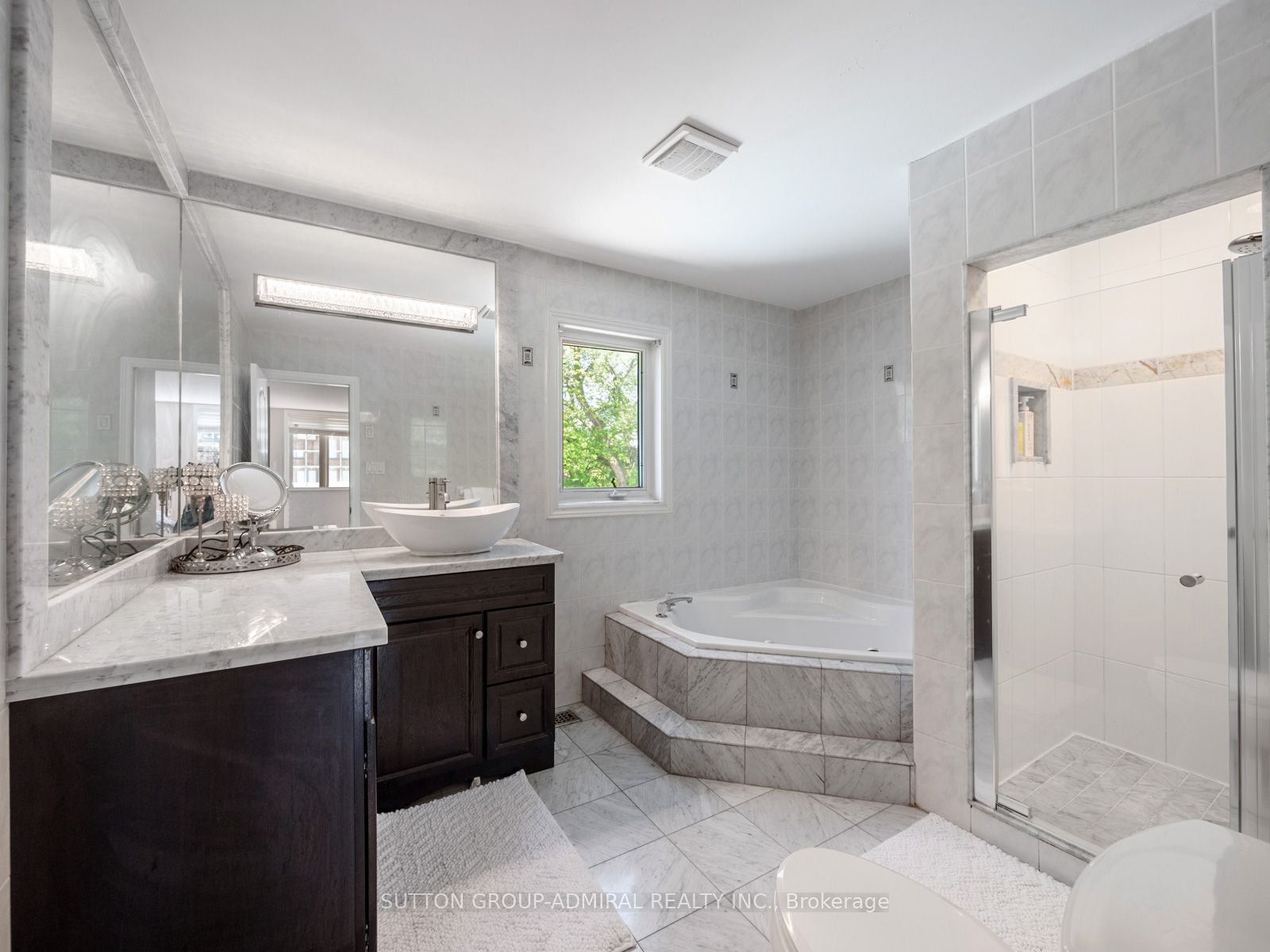 18 Thatcher Avenue Property Photo 32