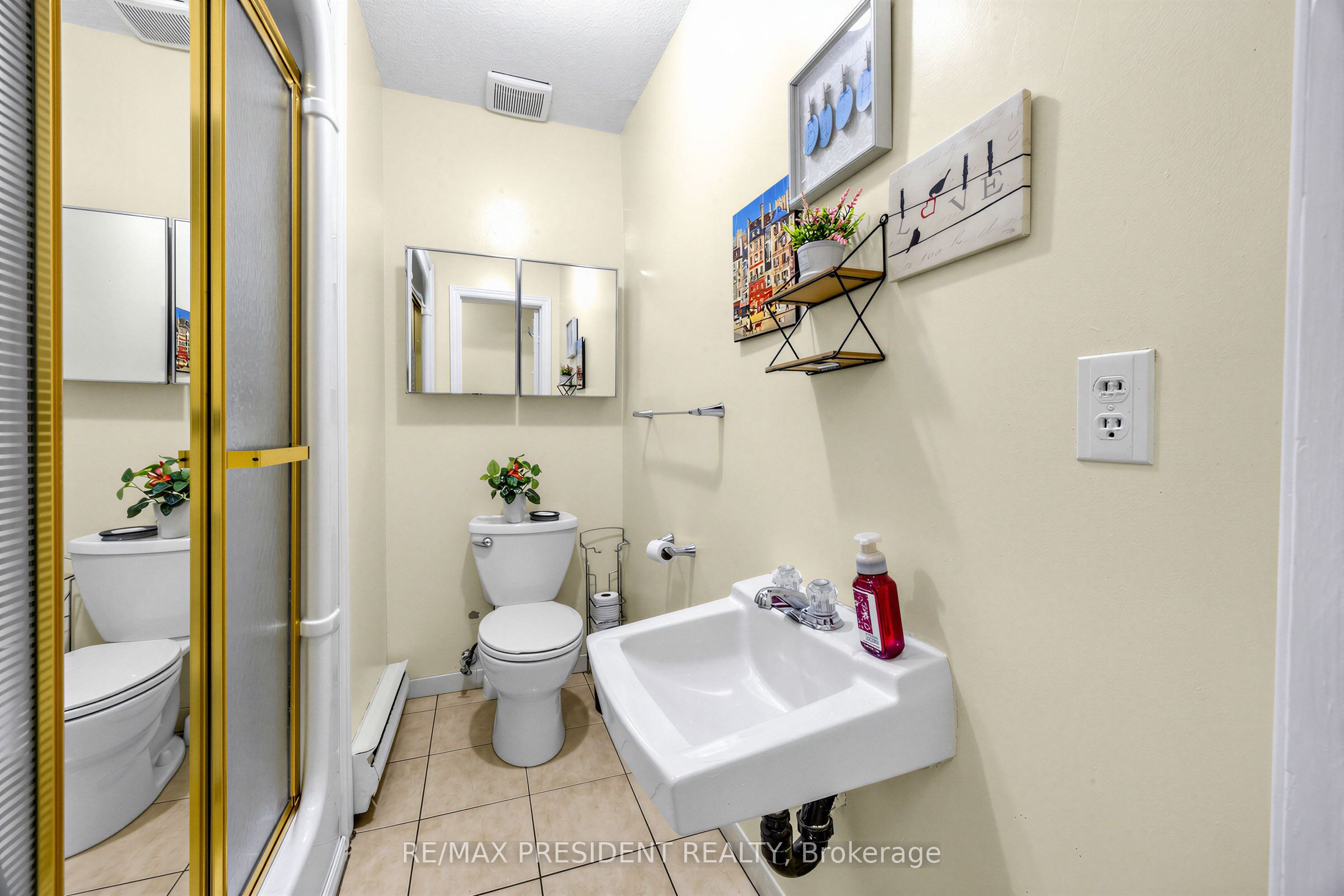 120 Murison Boulevard 20 Property Photo 10