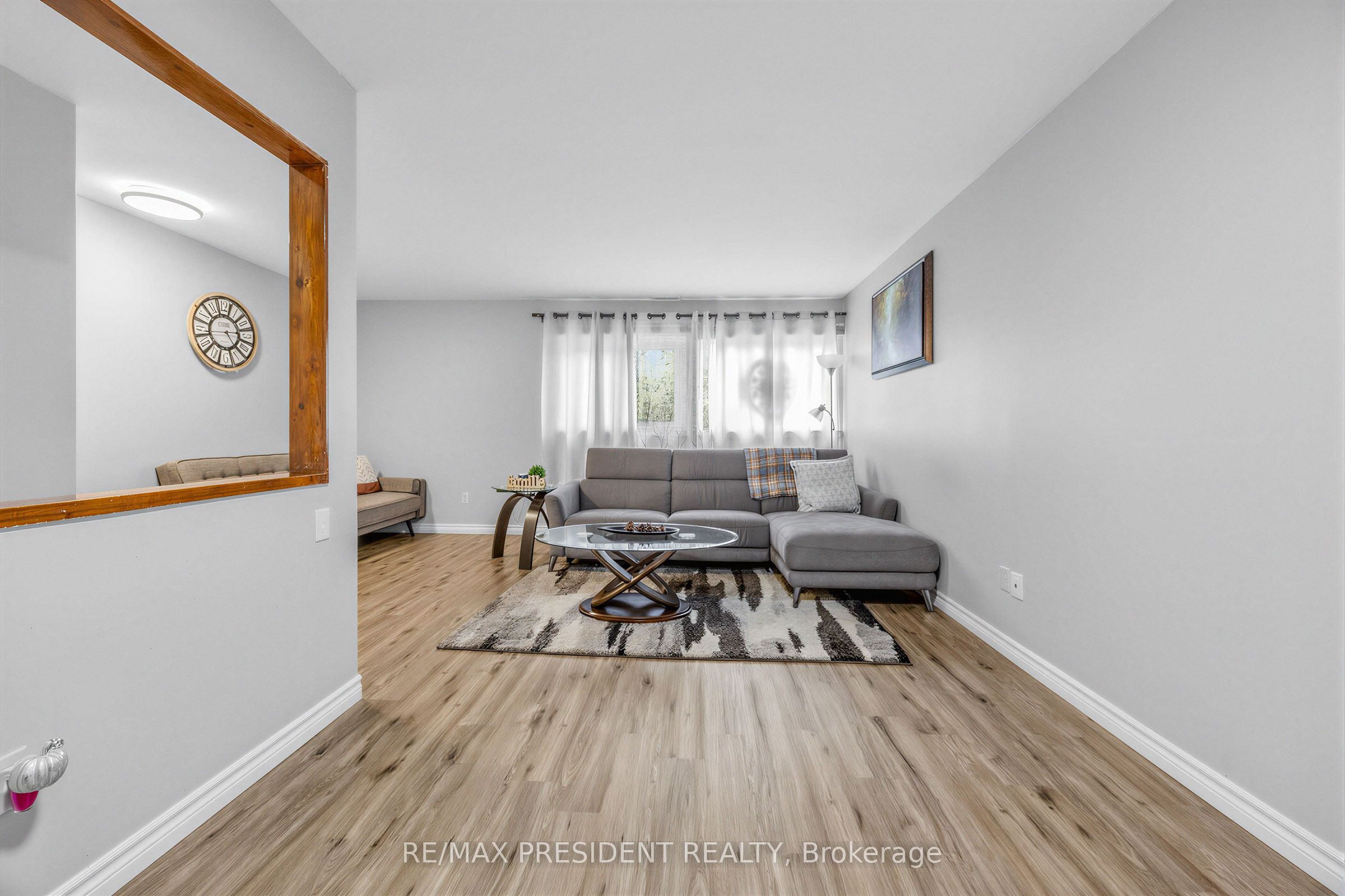 120 Murison Boulevard 20 Property Photo 15