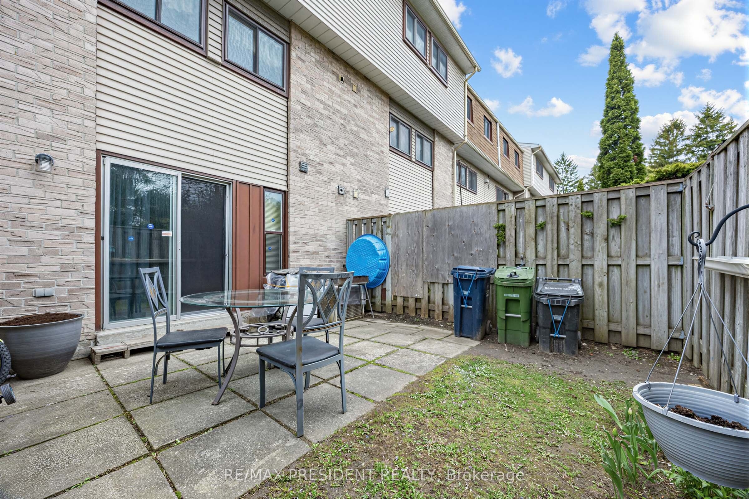 120 Murison Boulevard 20 Property Photo 31