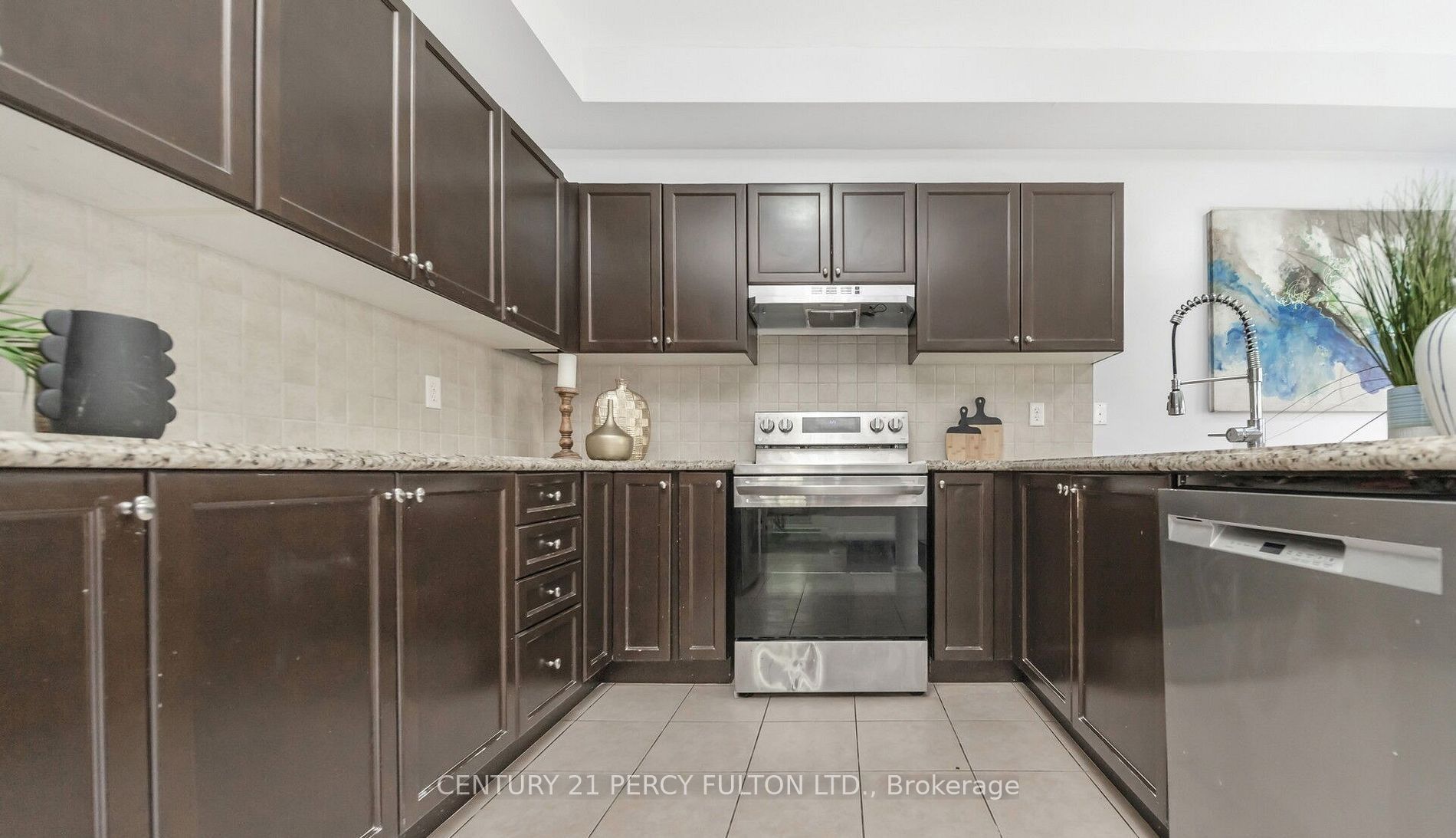91 Laprade Square Property Photo 20