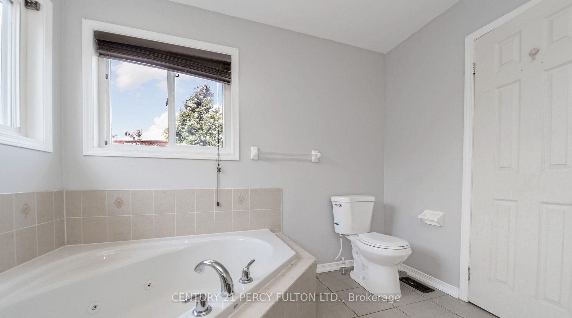 91 Laprade Square Property Photo 32