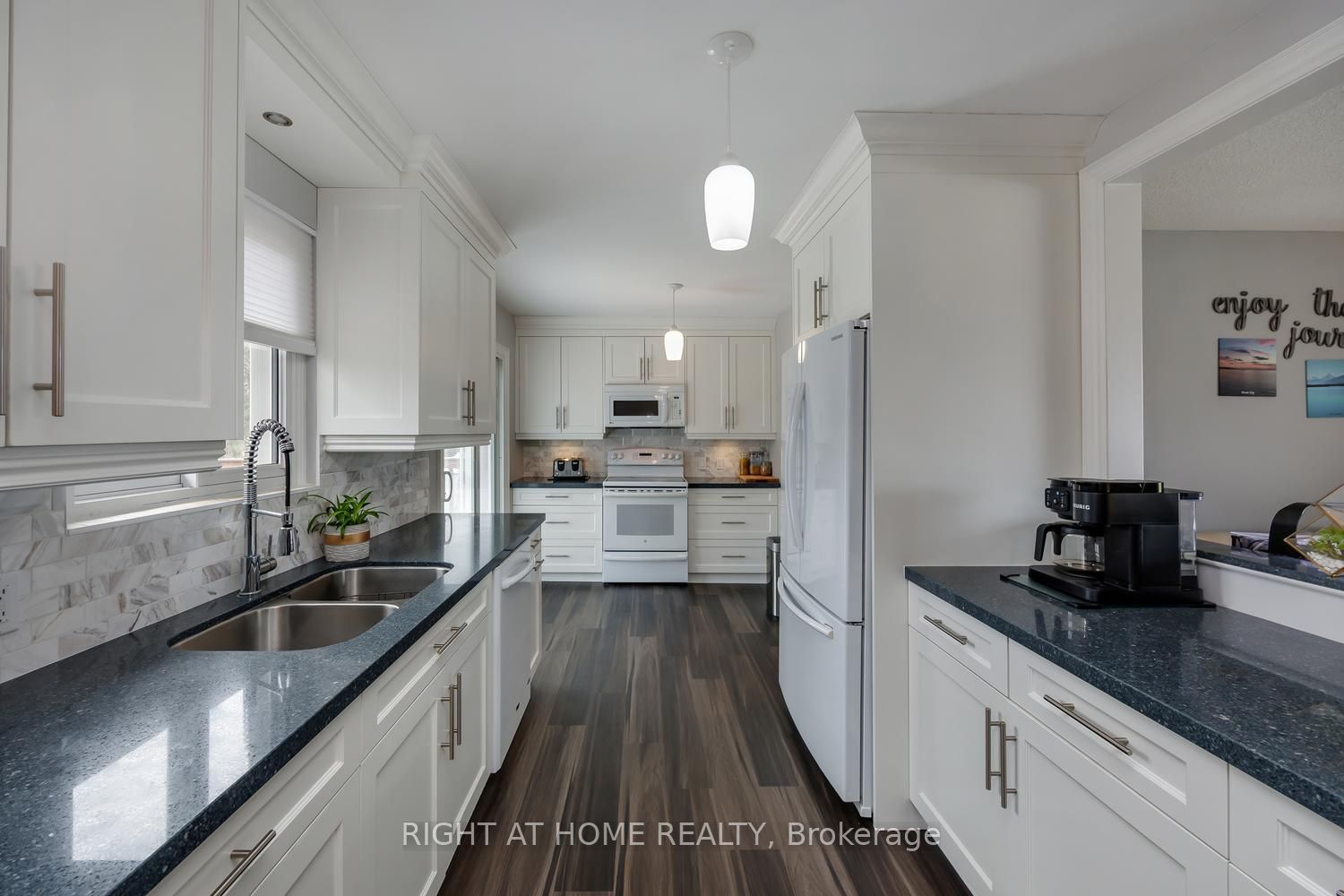 17 Crestview Avenue Property Photo 18