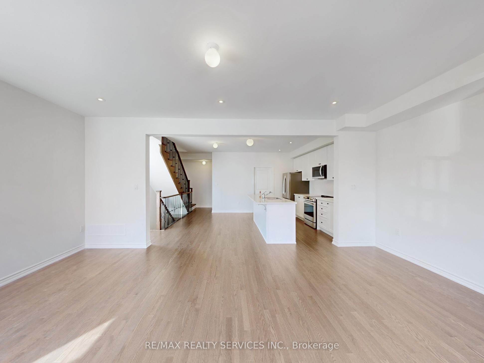 513 Littlewood Lane Property Photo 14