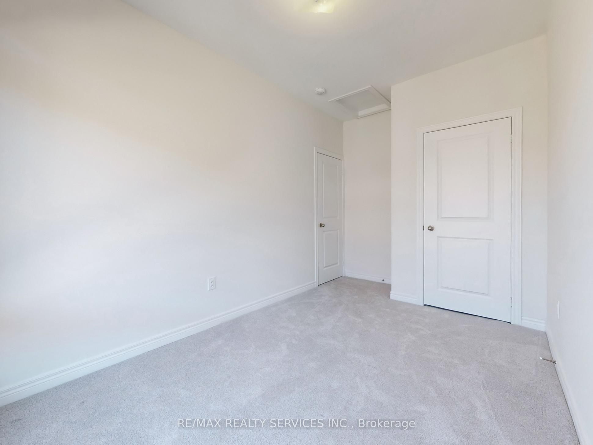 513 Littlewood Lane Property Photo 34