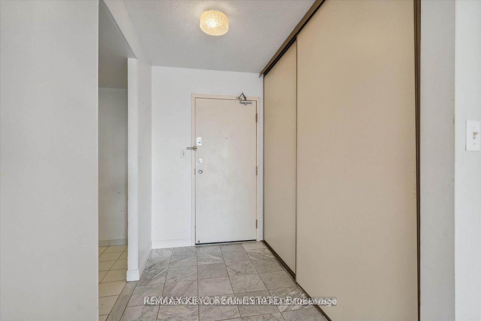 225 Bamburgh Circle 511 Property Photo 3