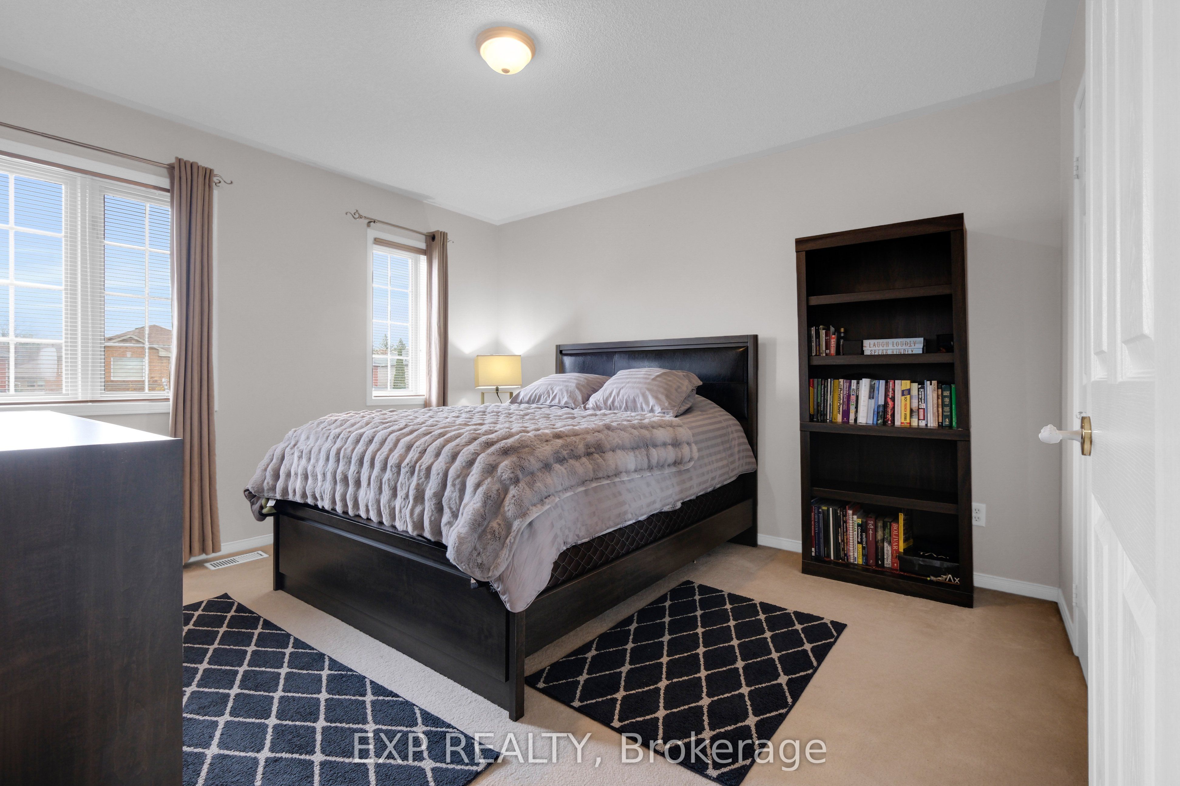548 Ormond Drive Property Photo 14