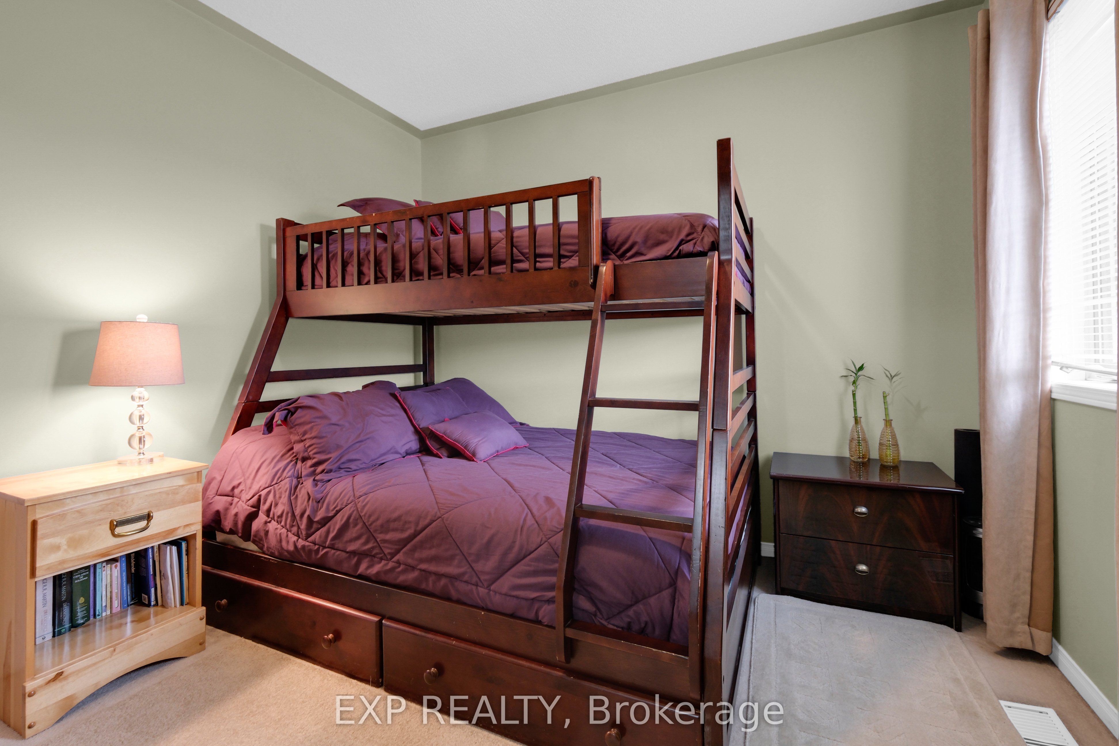 548 Ormond Drive Property Photo 16