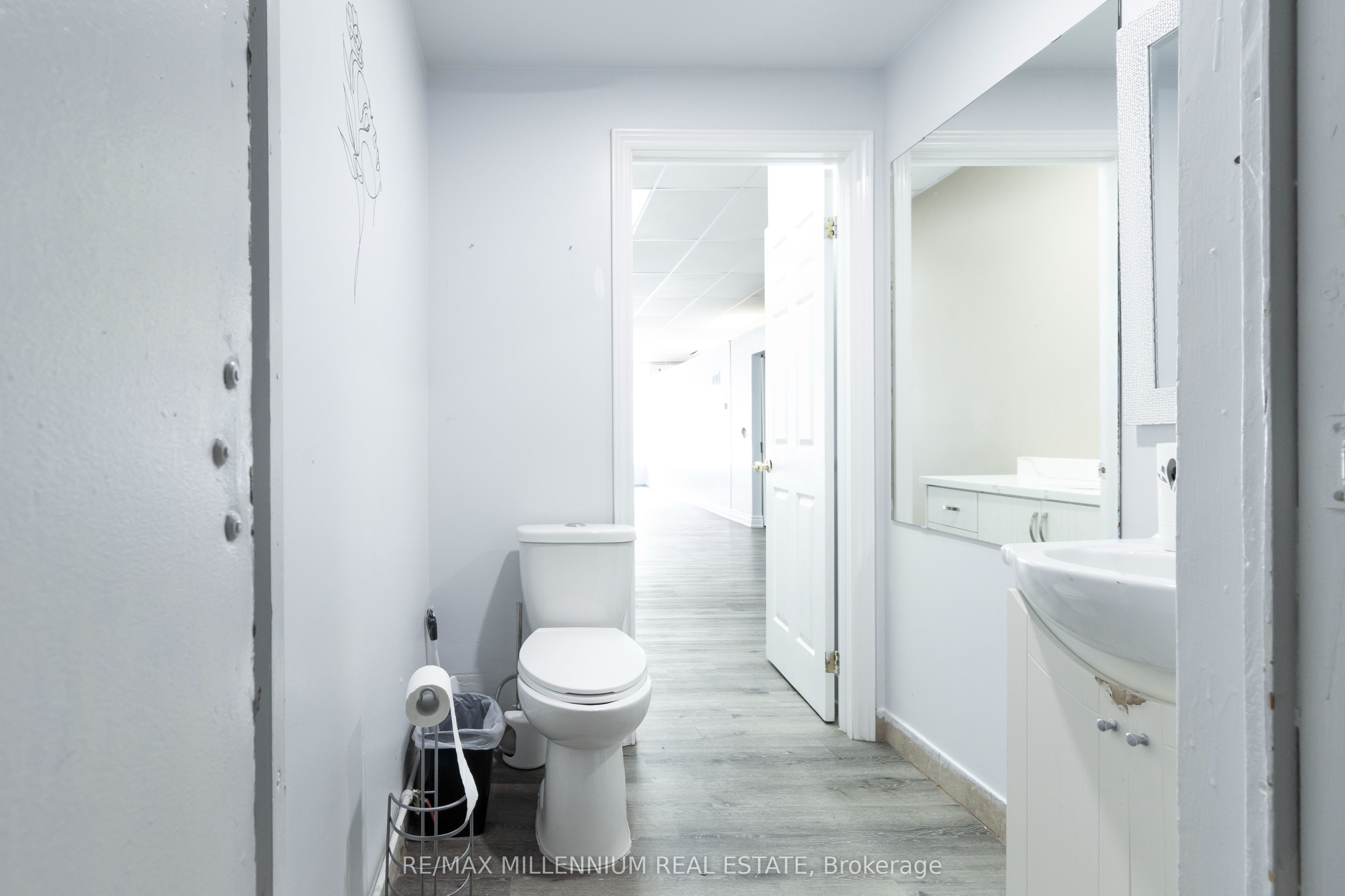 1853 Lawrence Avenue 1 Property Photo 11