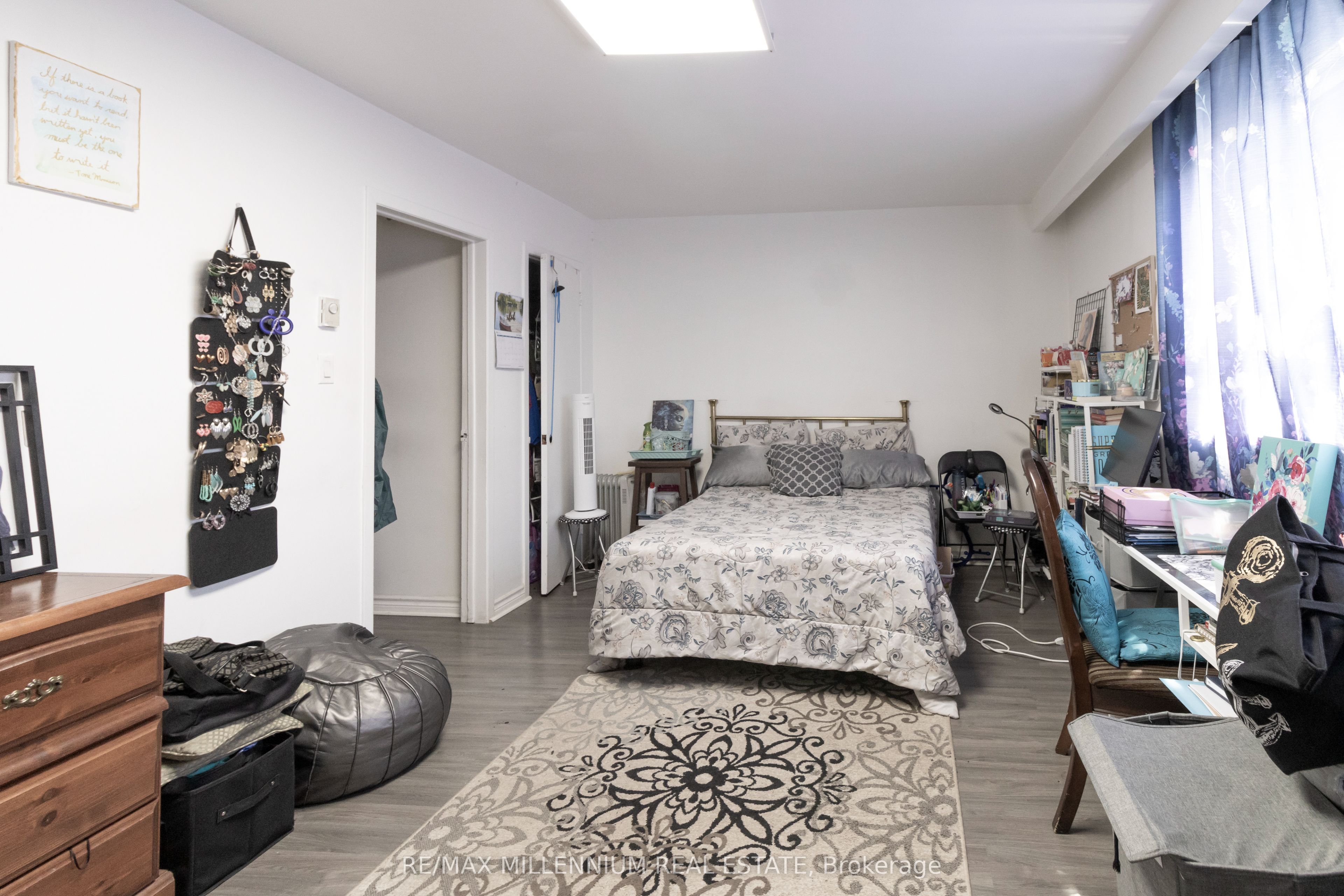 1853 Lawrence Avenue Property Photo 3