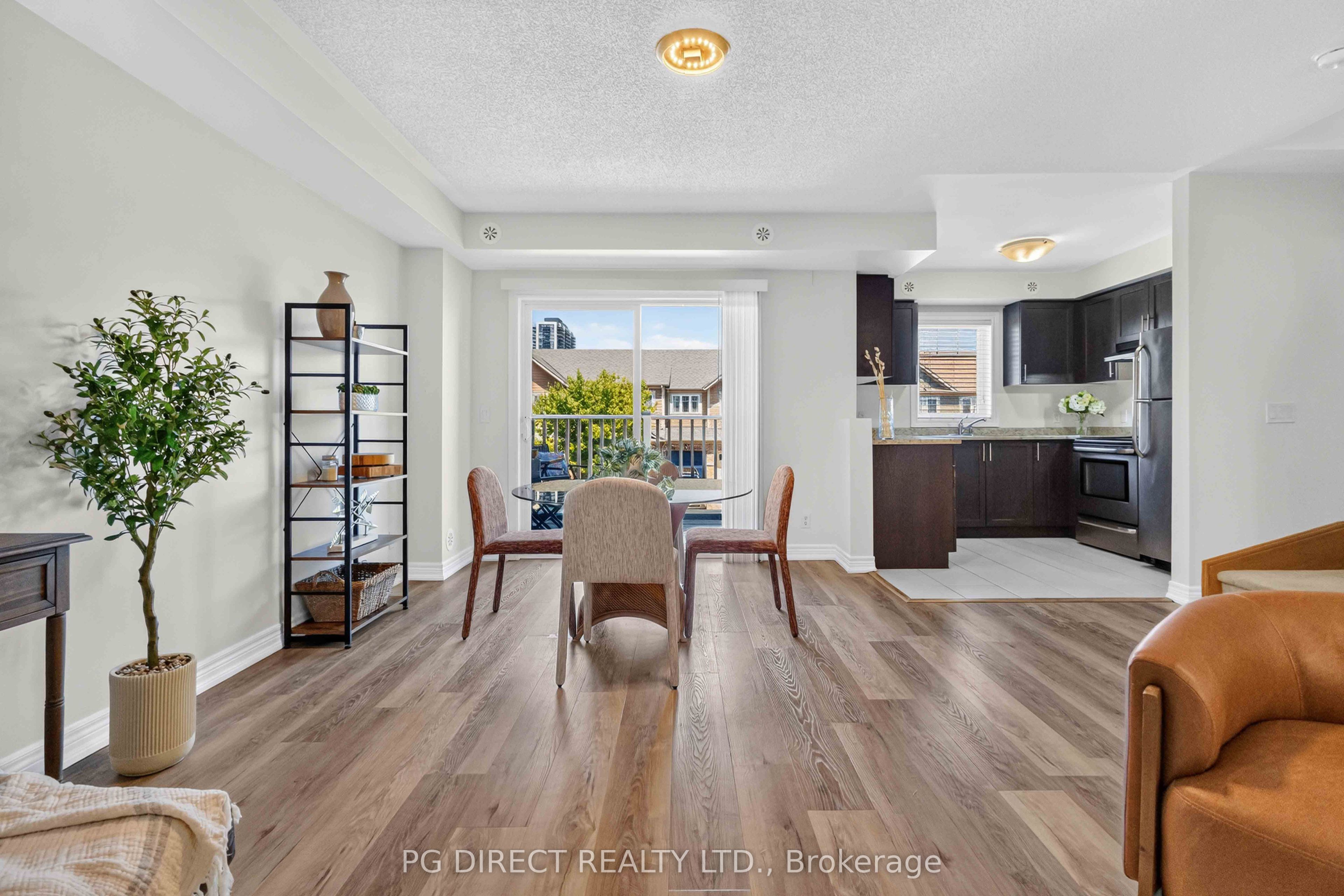 83 Great Gabe Crescent Property Photo 8
