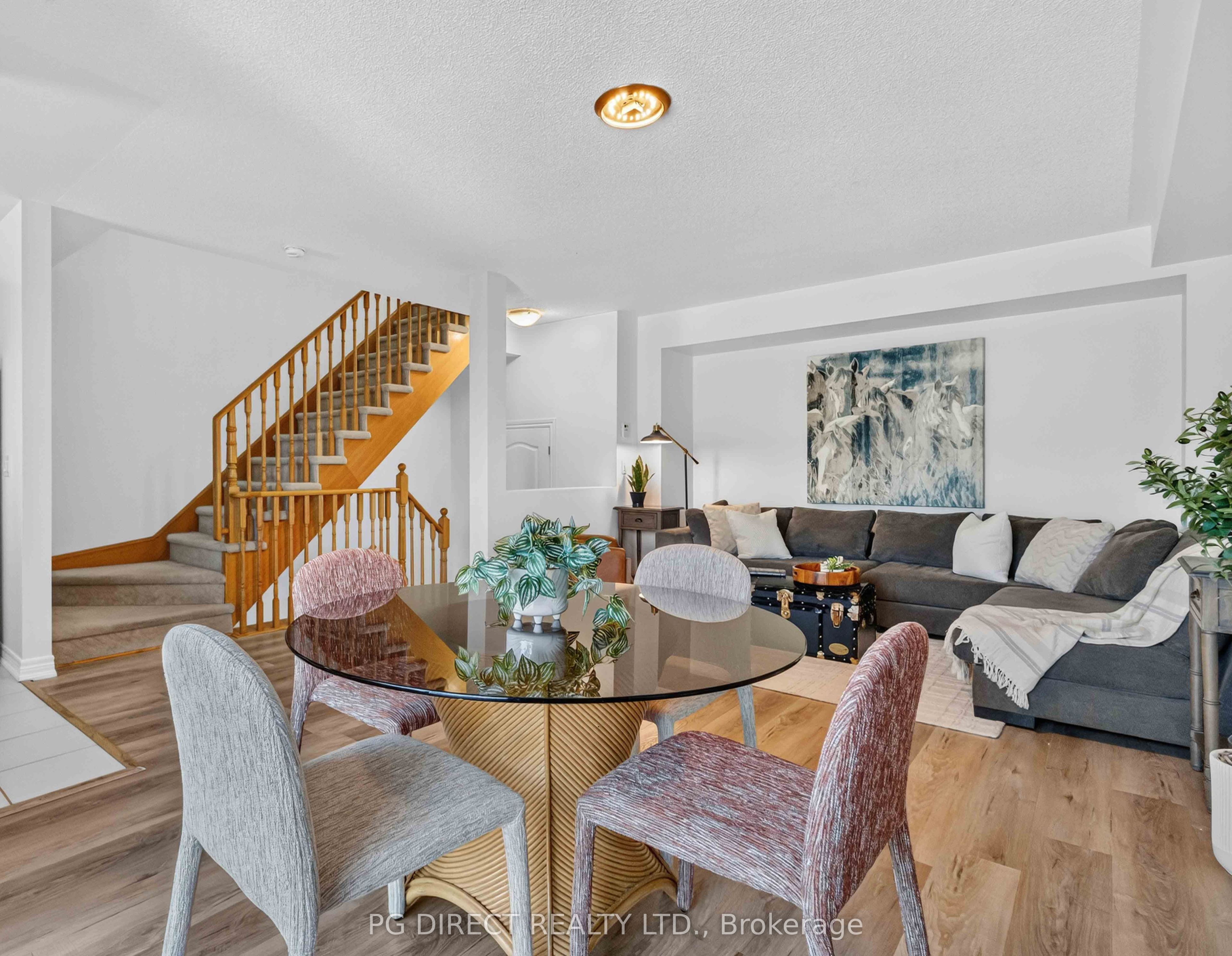 83 Great Gabe Crescent Property Photo 12