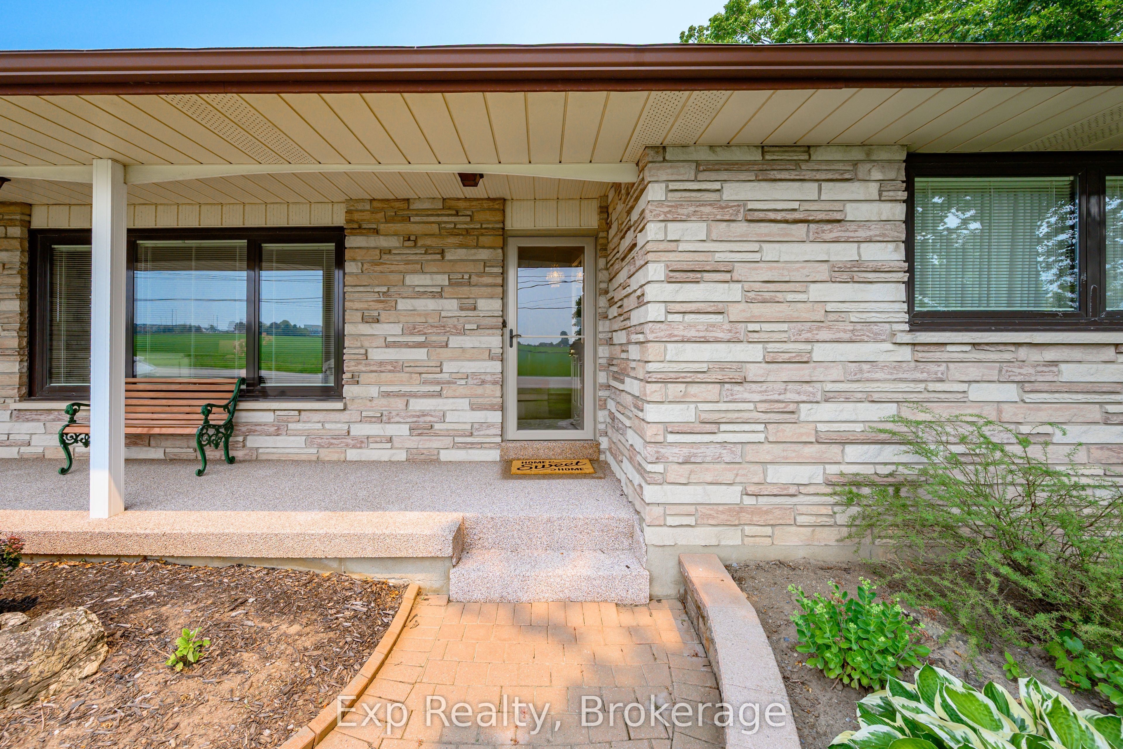 1325 Townline Road N Property Photo 6