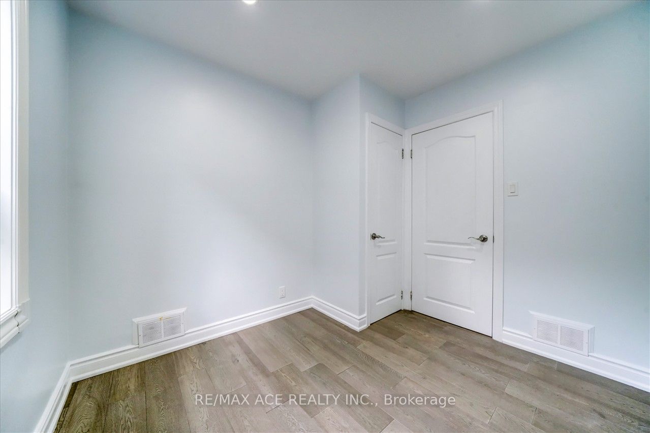 20 Martindale Road Property Photo 18