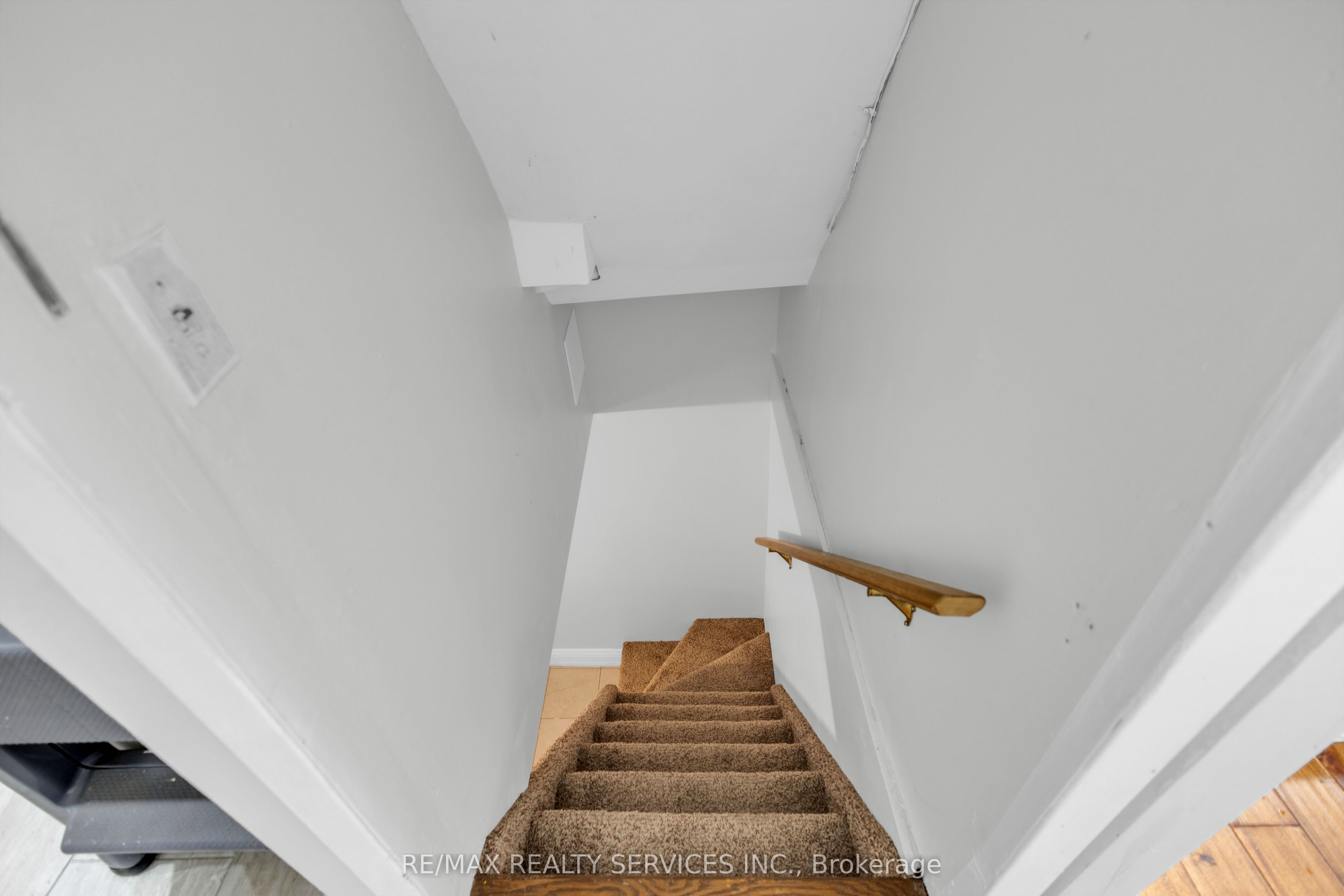 827 Craven Road Property Photo 25