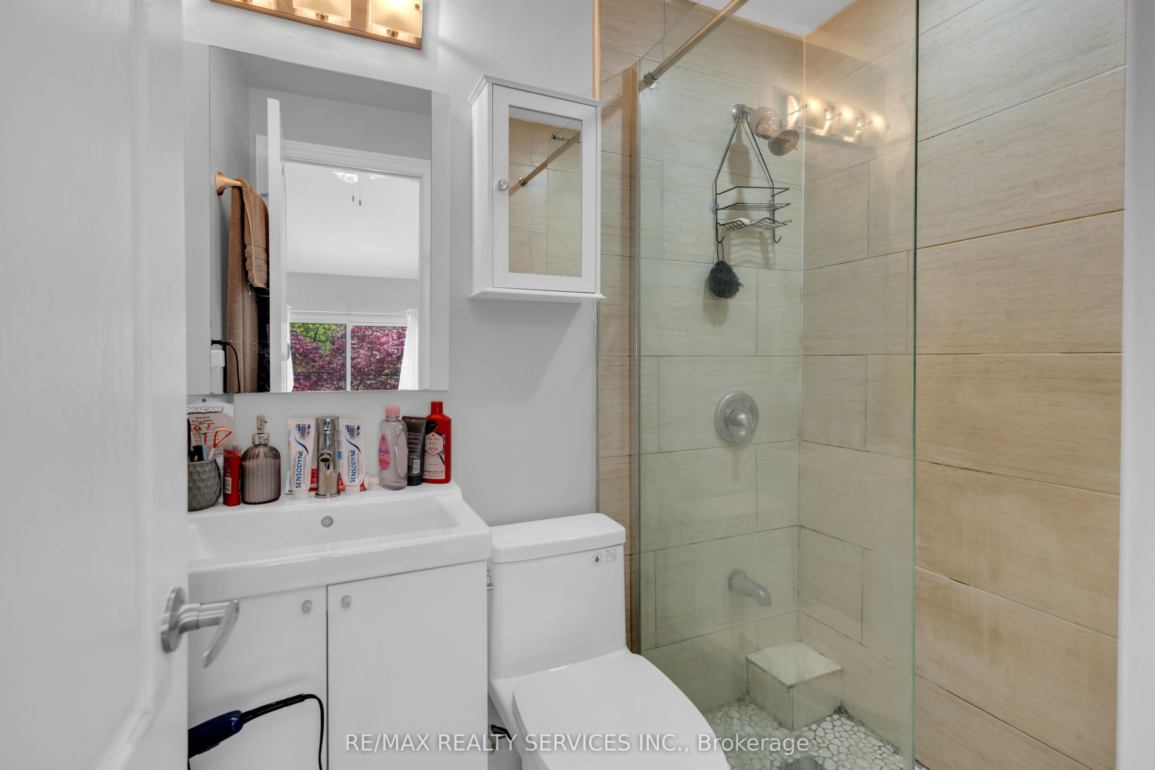 827 Craven Road Property Photo 37