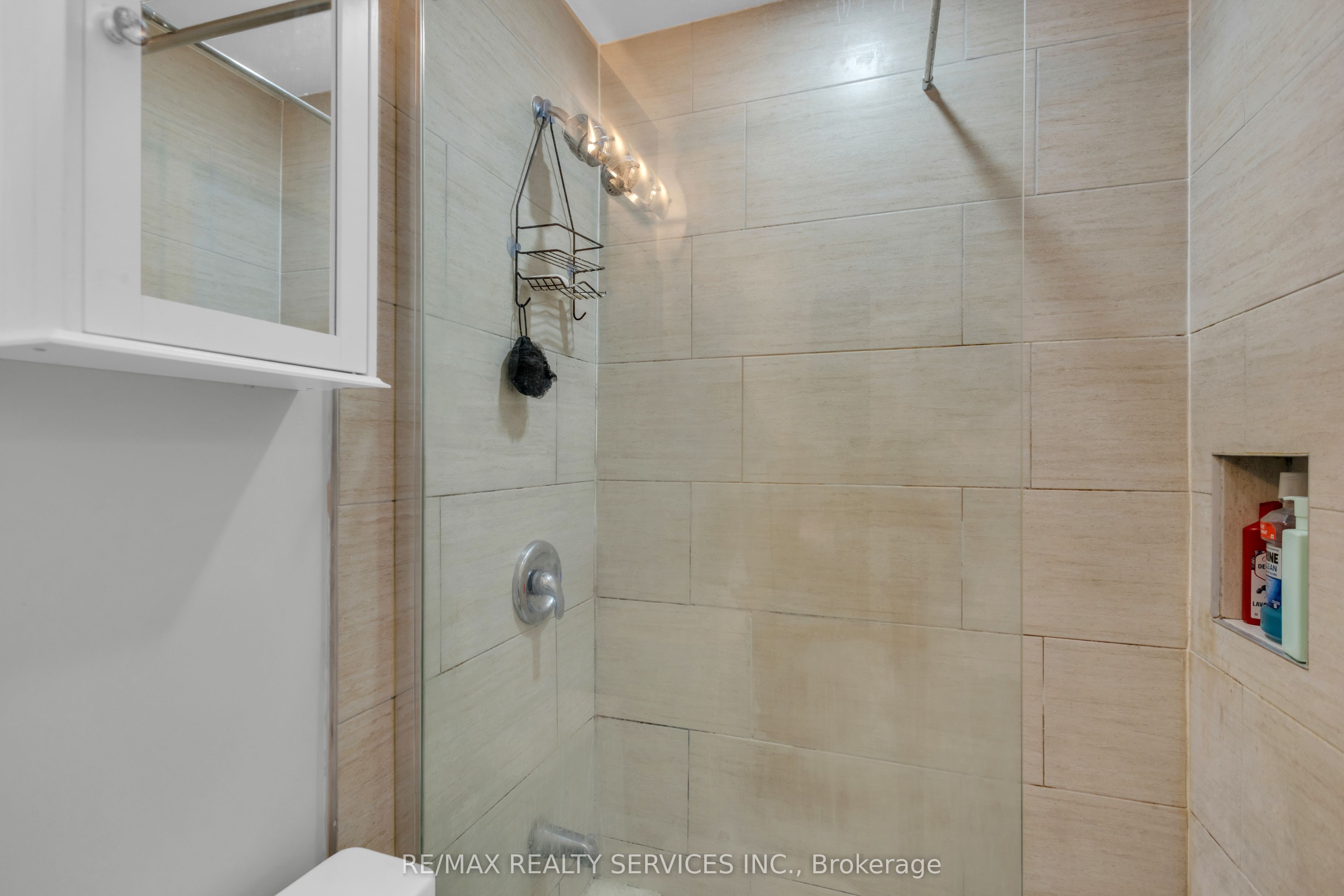 827 Craven Road Property Photo 38