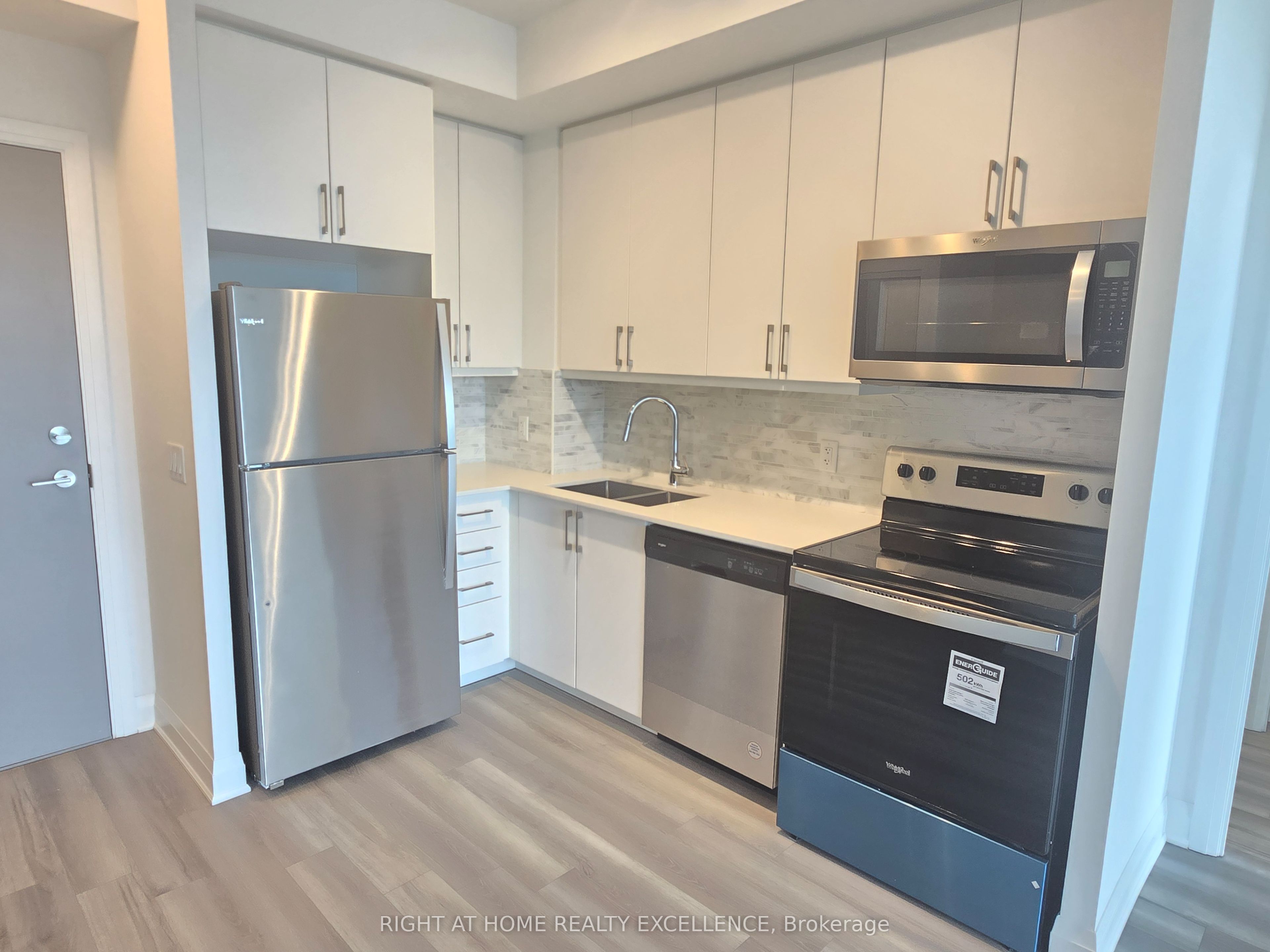 3220 Sheppard Avenue E 520 Property Photo 10