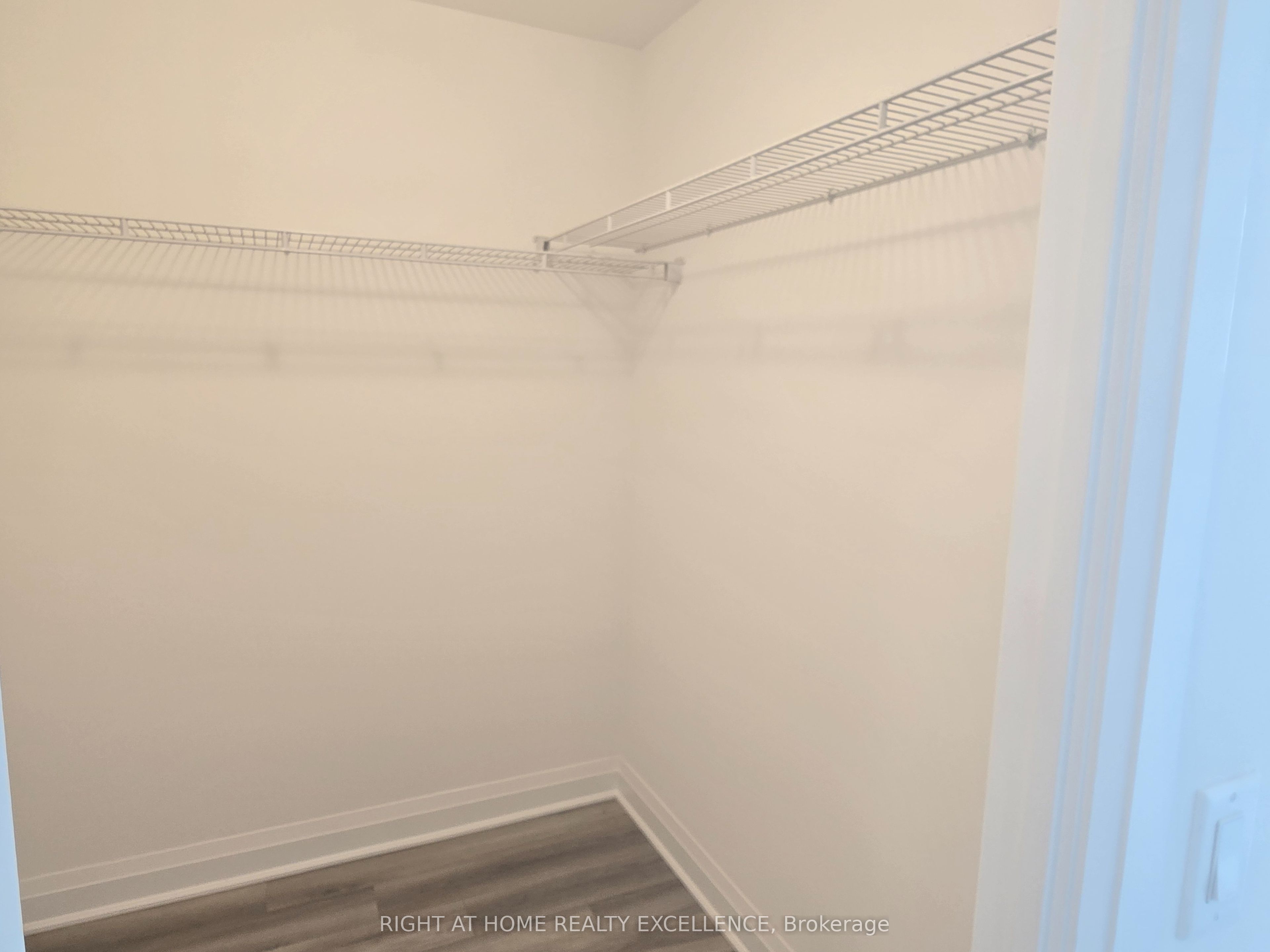 3220 Sheppard Avenue E 520 Property Photo 15