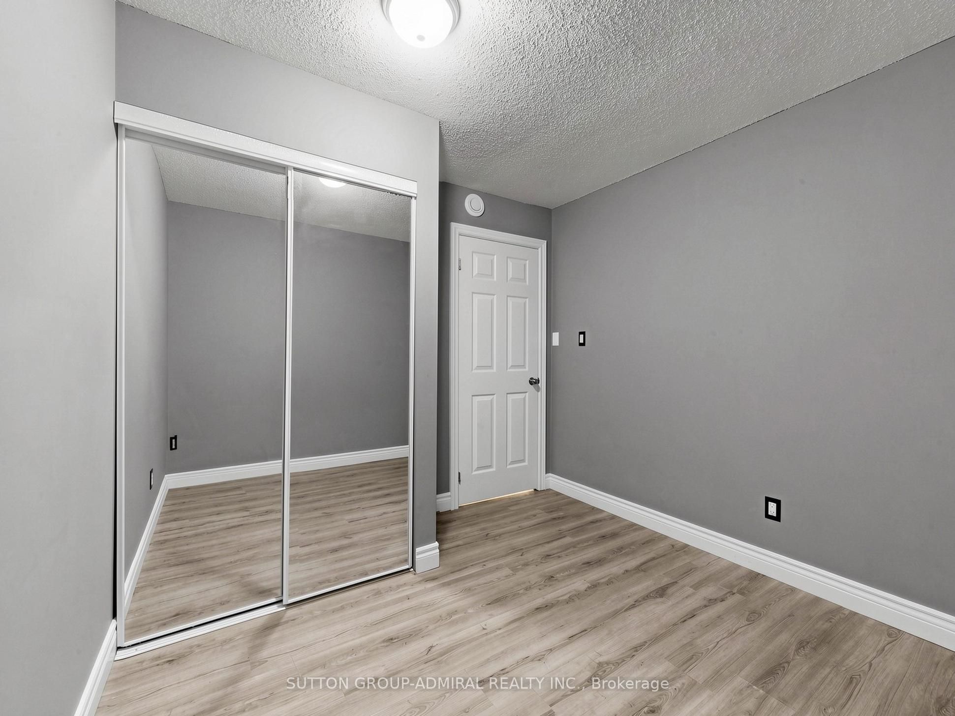 150 Centre Street S Property Photo 32