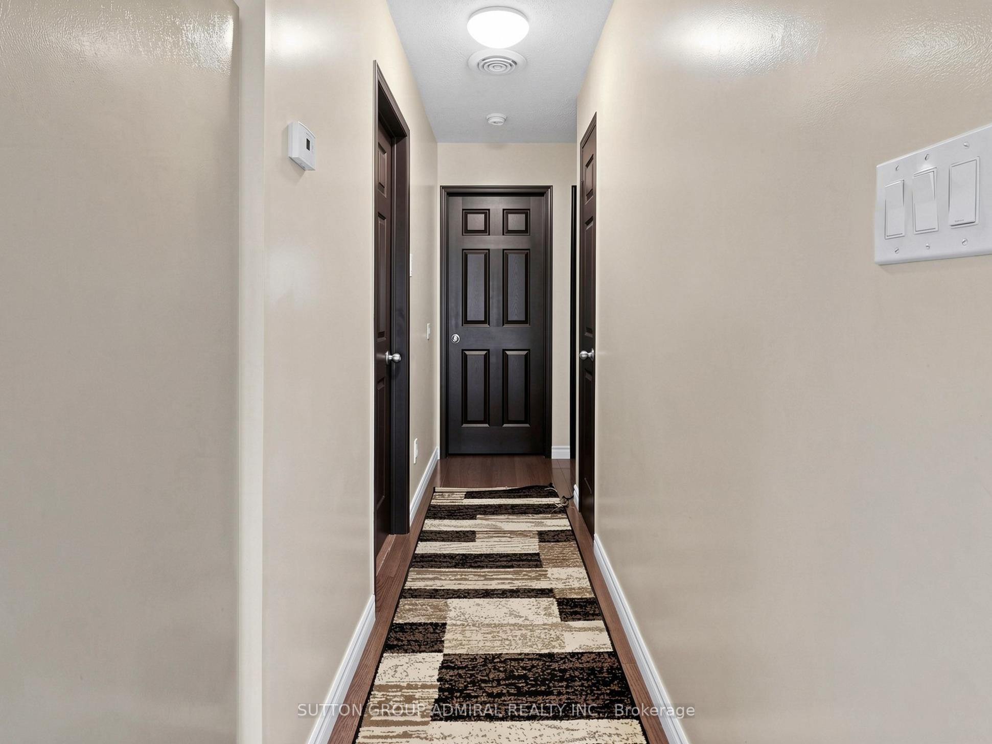 150 Centre Street S Property Photo 37