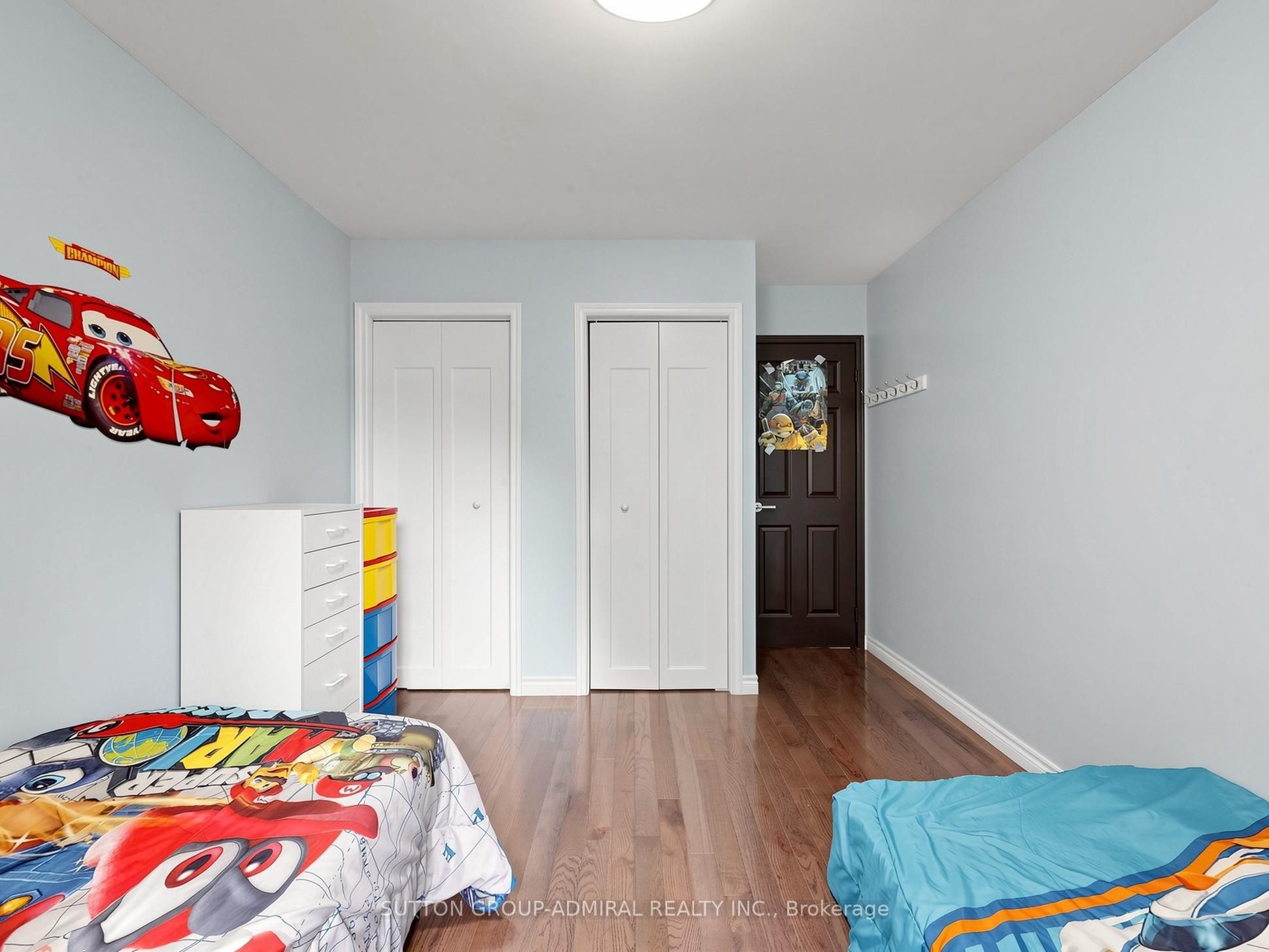 150 Centre Street S Property Photo 48