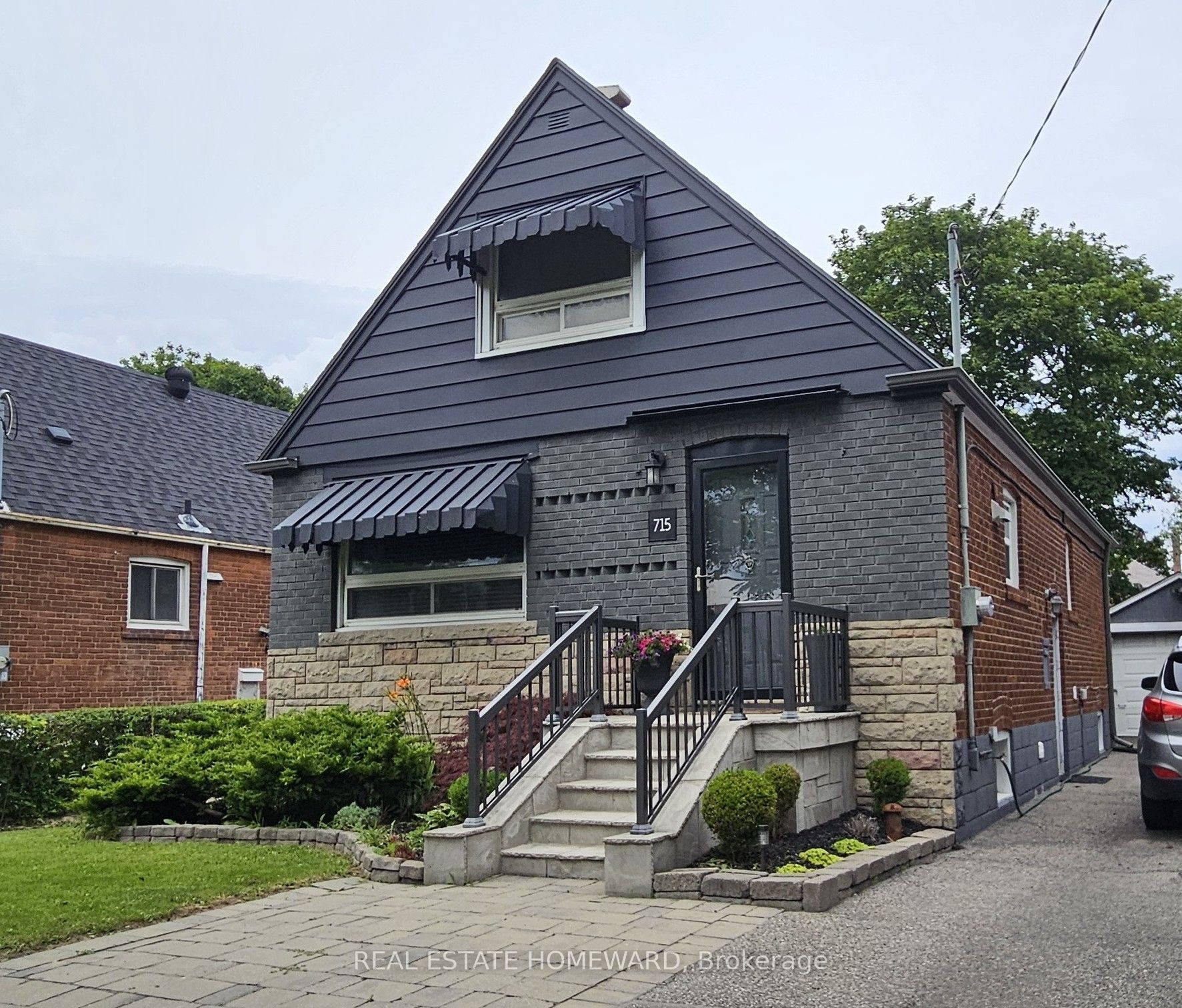 715 Pharmacy Avenue Property Photo 1