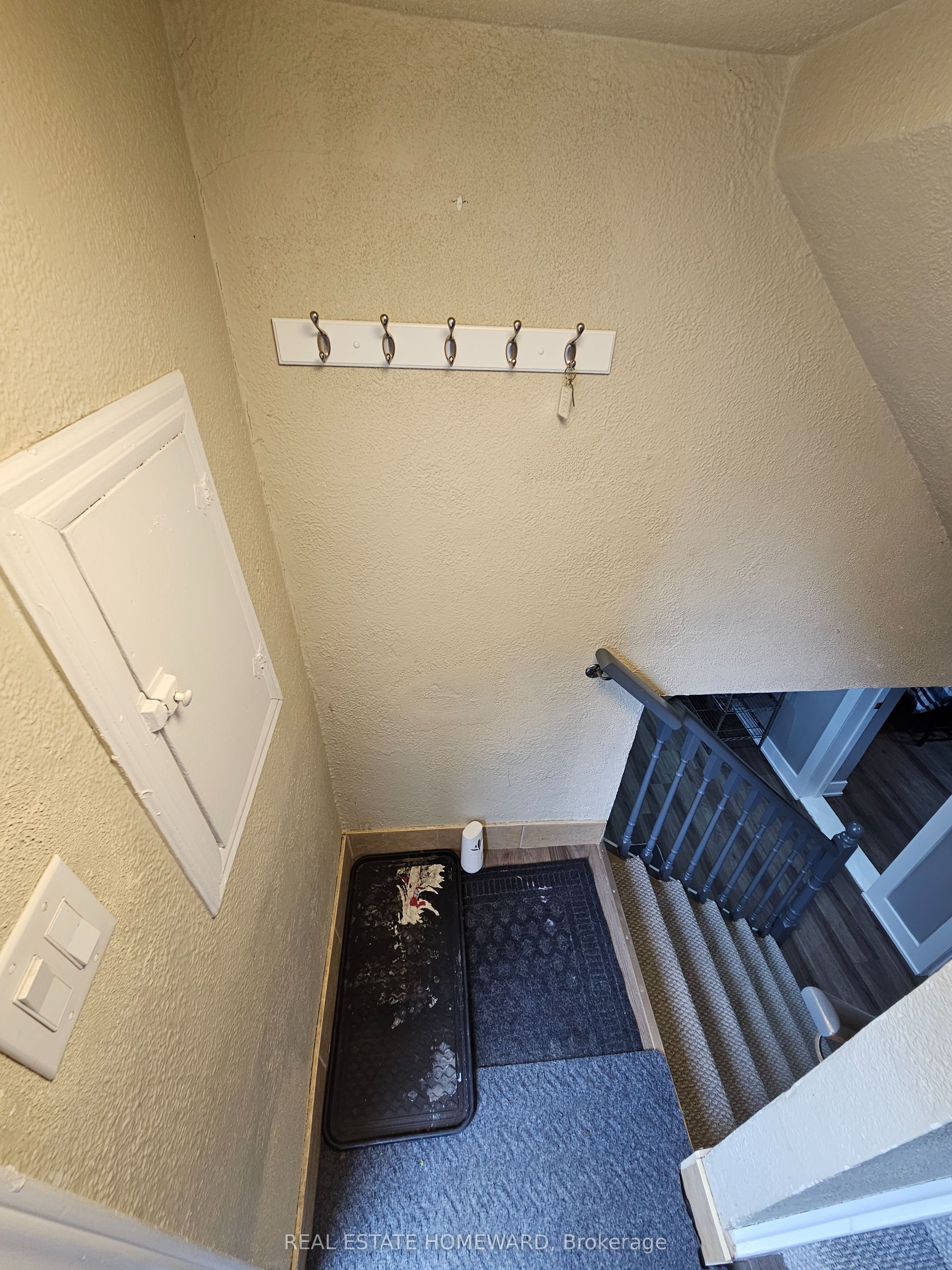 715 Pharmacy Avenue Property Photo 4