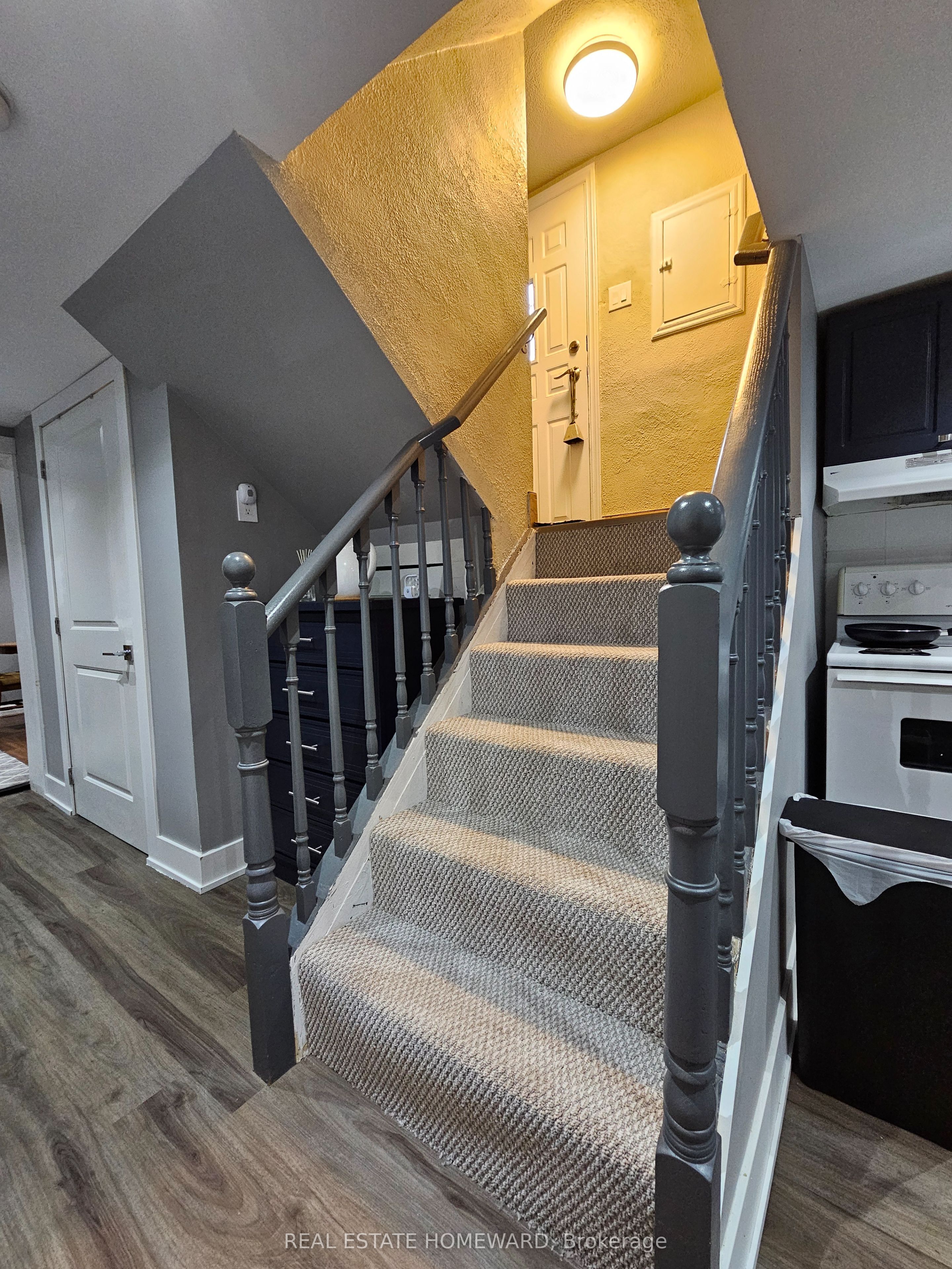 715 Pharmacy Avenue Property Photo 6
