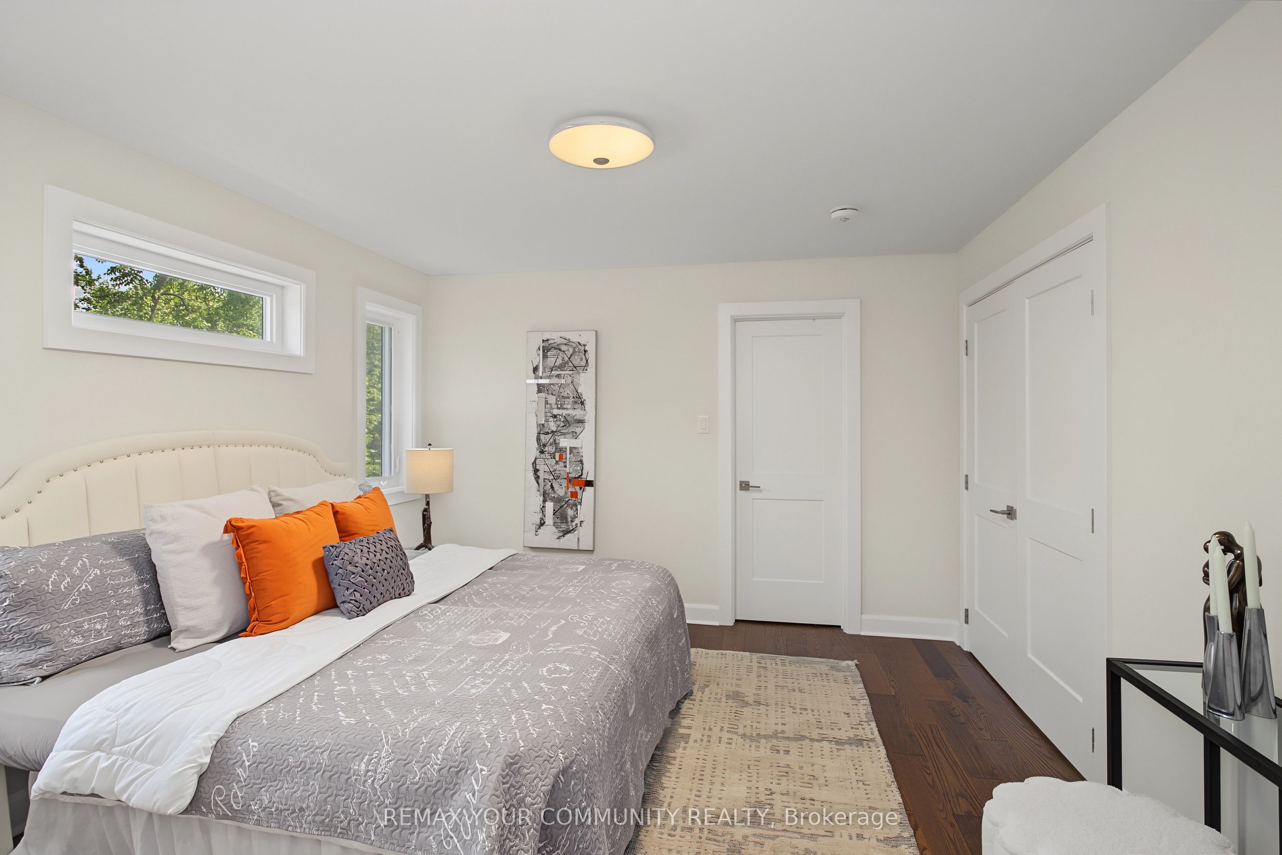 1111 King Street E Property Photo 13