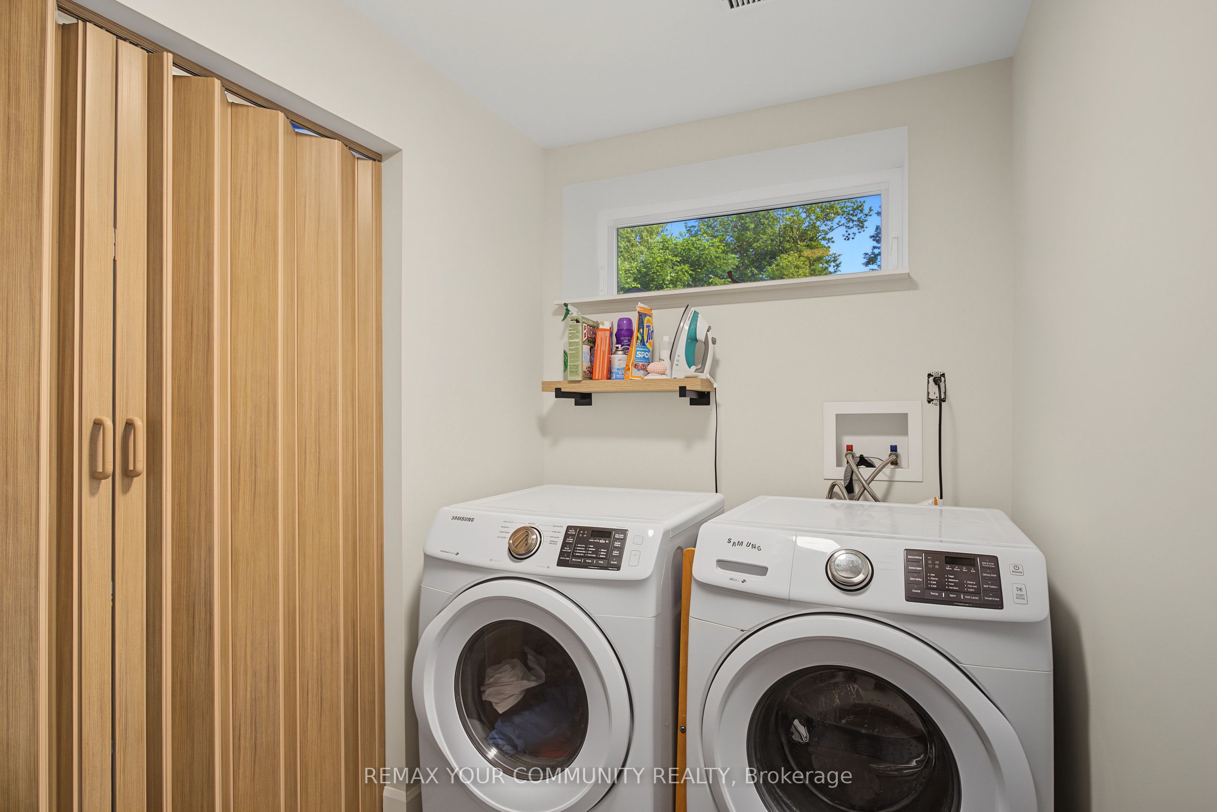1111 King Street E Property Photo 28