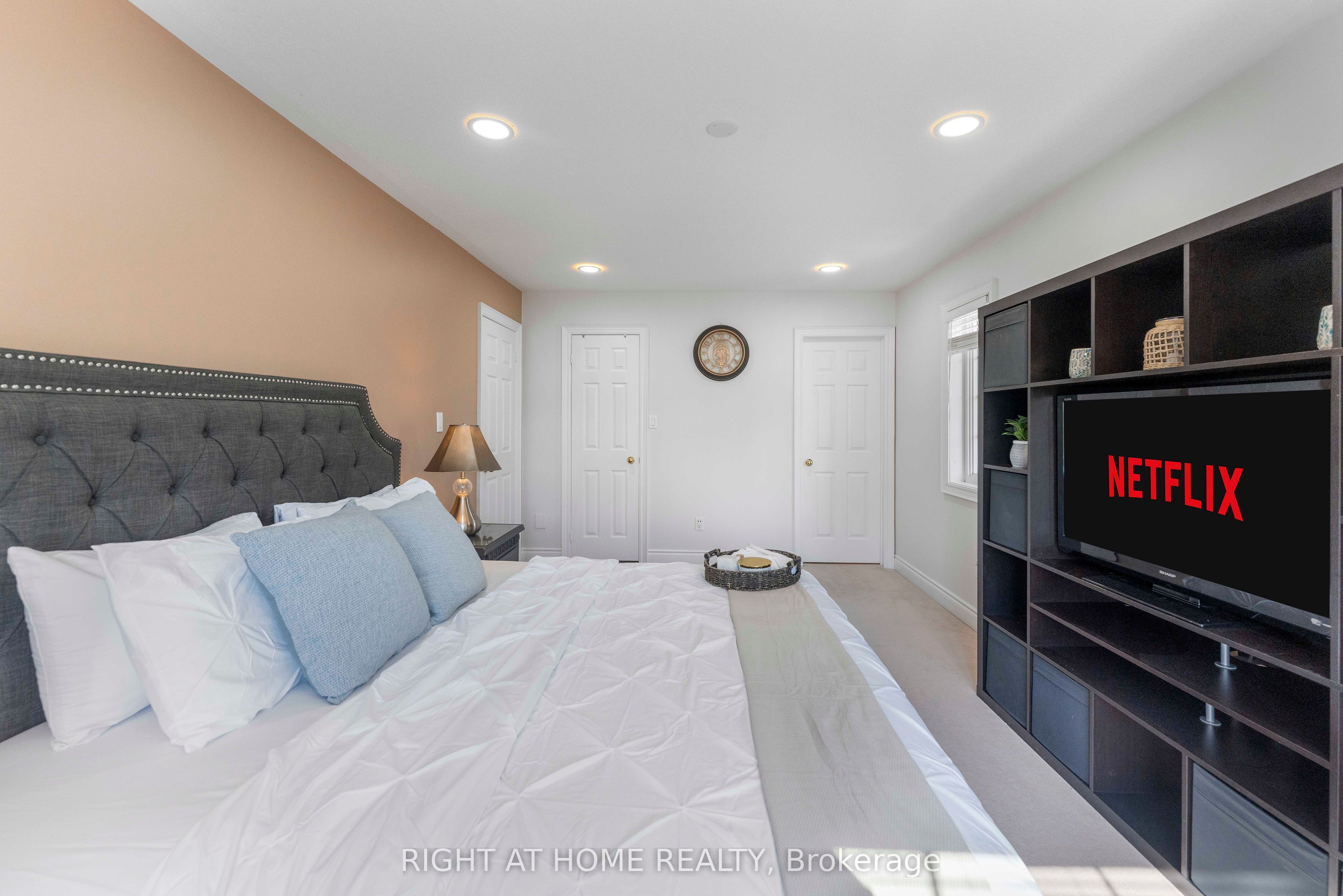 1048 Mcquay Boulevard Property Photo 37