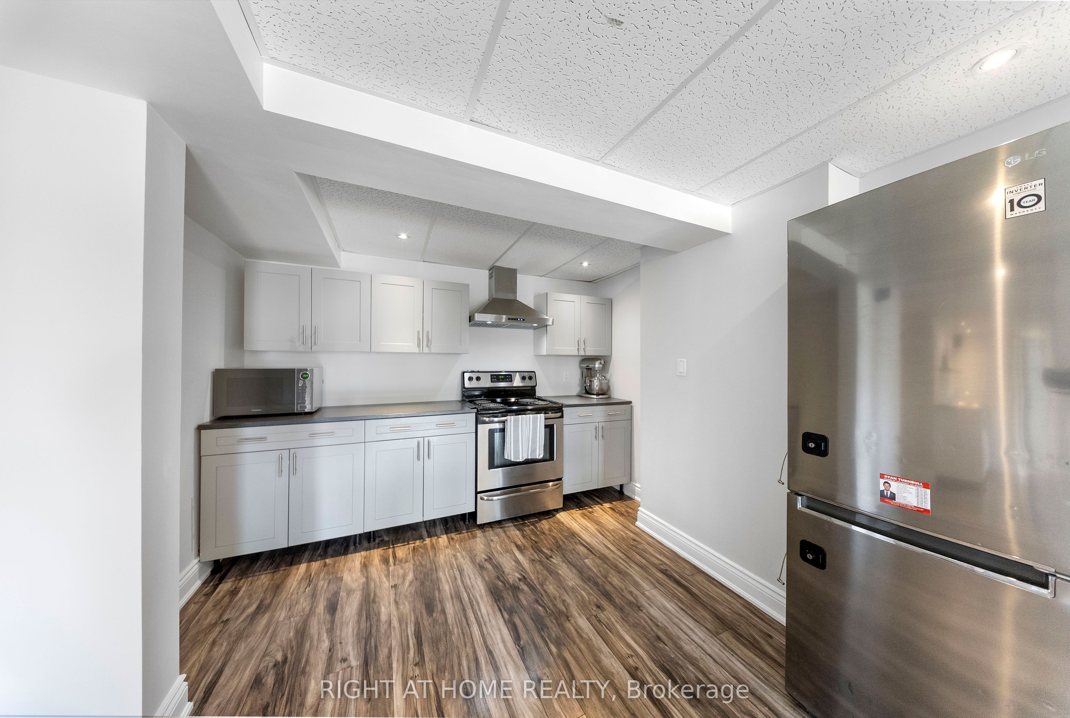 1048 Mcquay Boulevard Property Photo 44