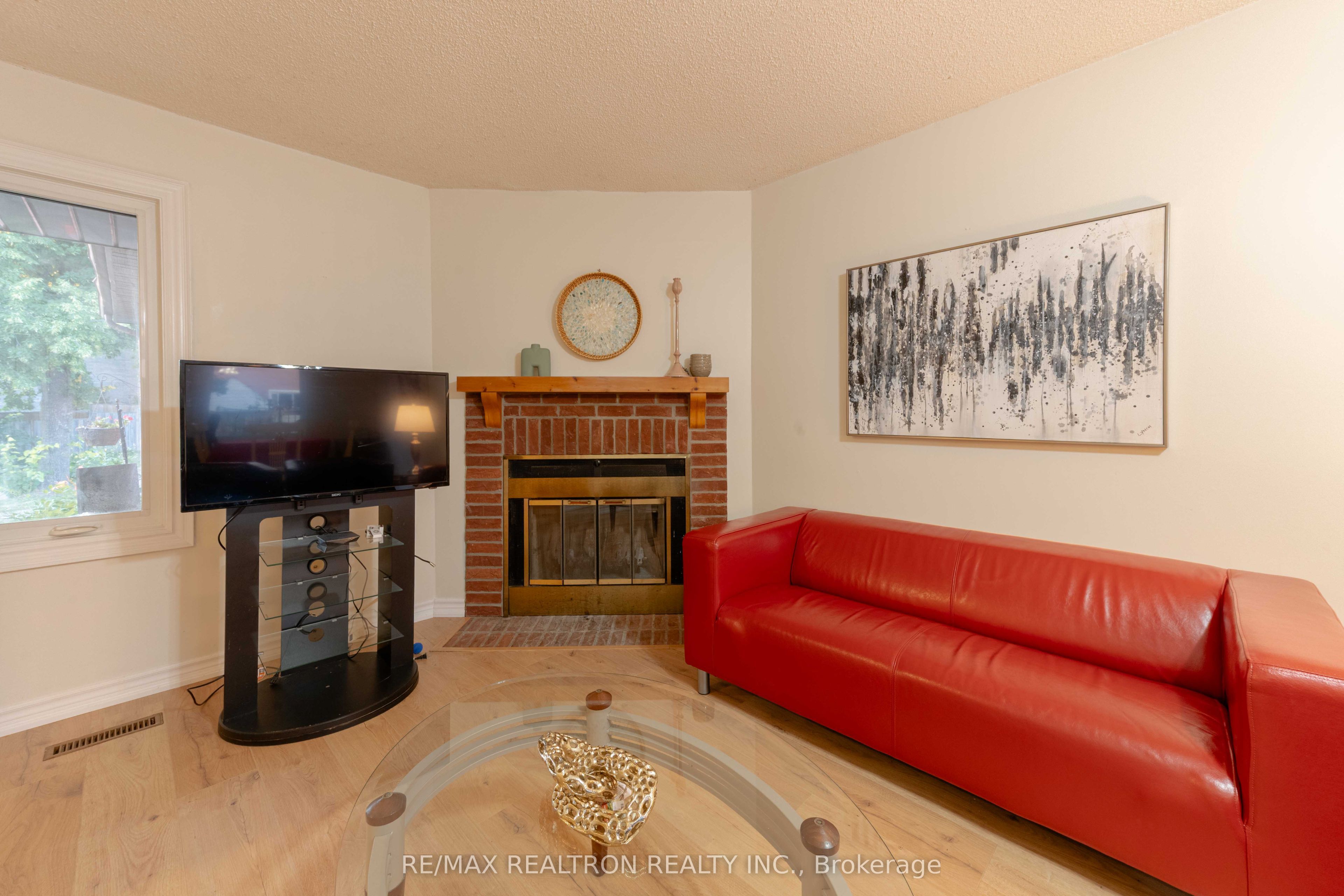 95 Chalmers Crescent Property Photo 7