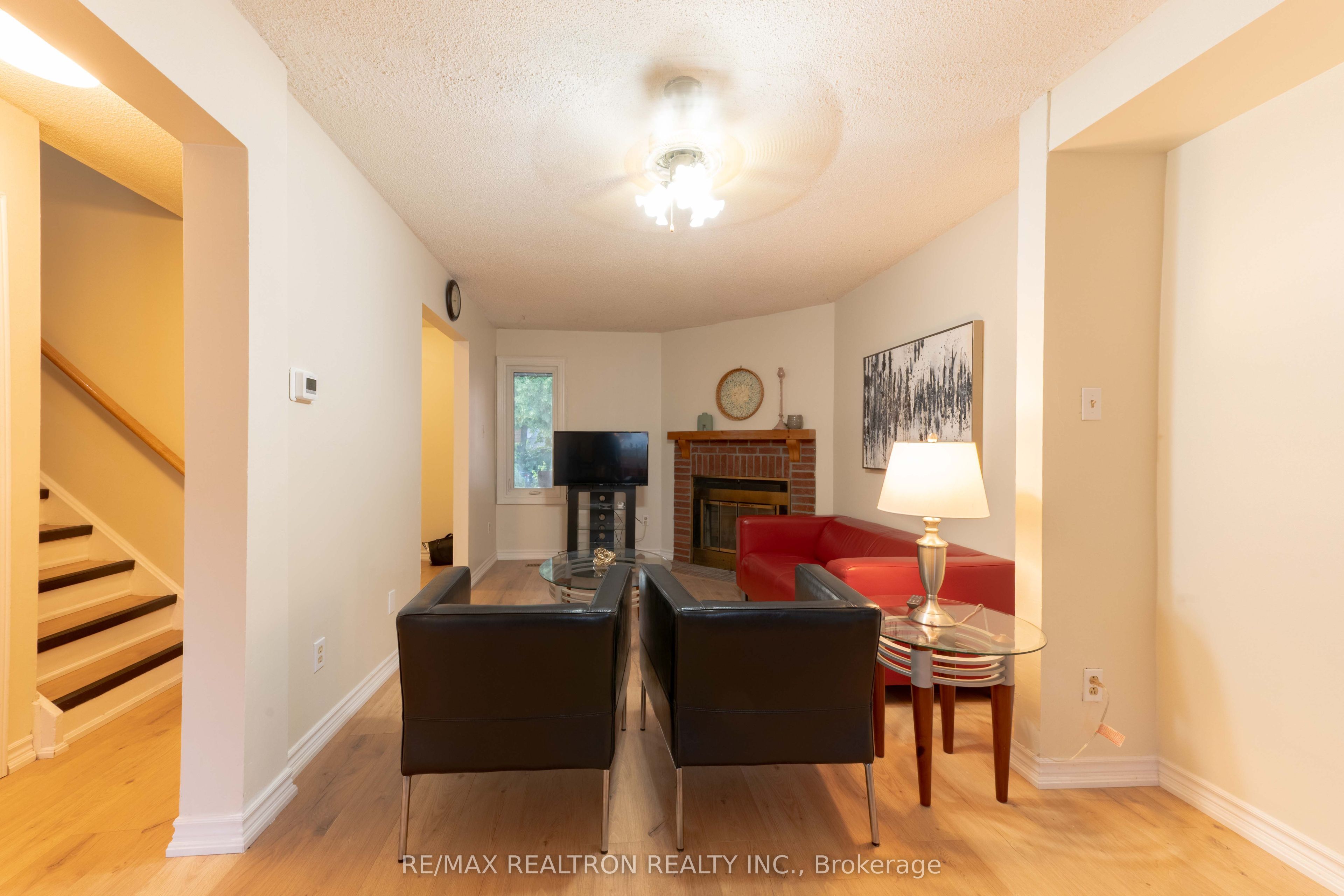 95 Chalmers Crescent Property Photo 8