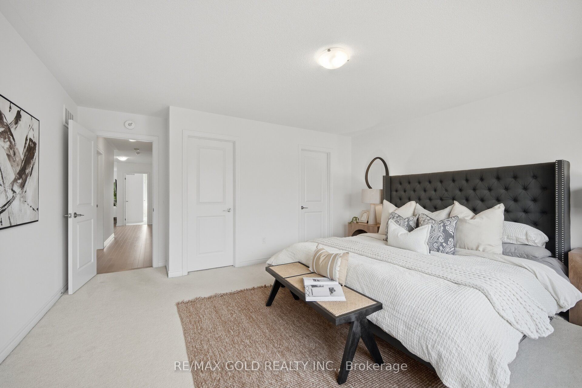 8 Huggins Drive Property Photo 27