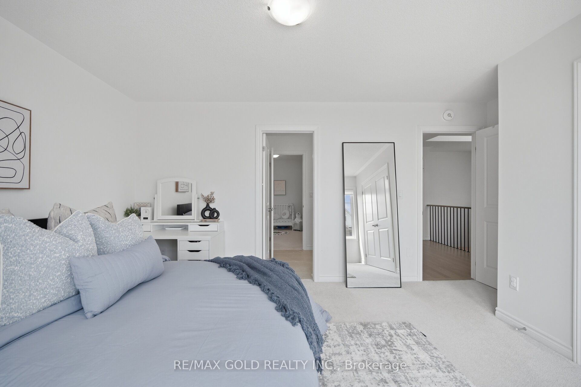 8 Huggins Drive Property Photo 33