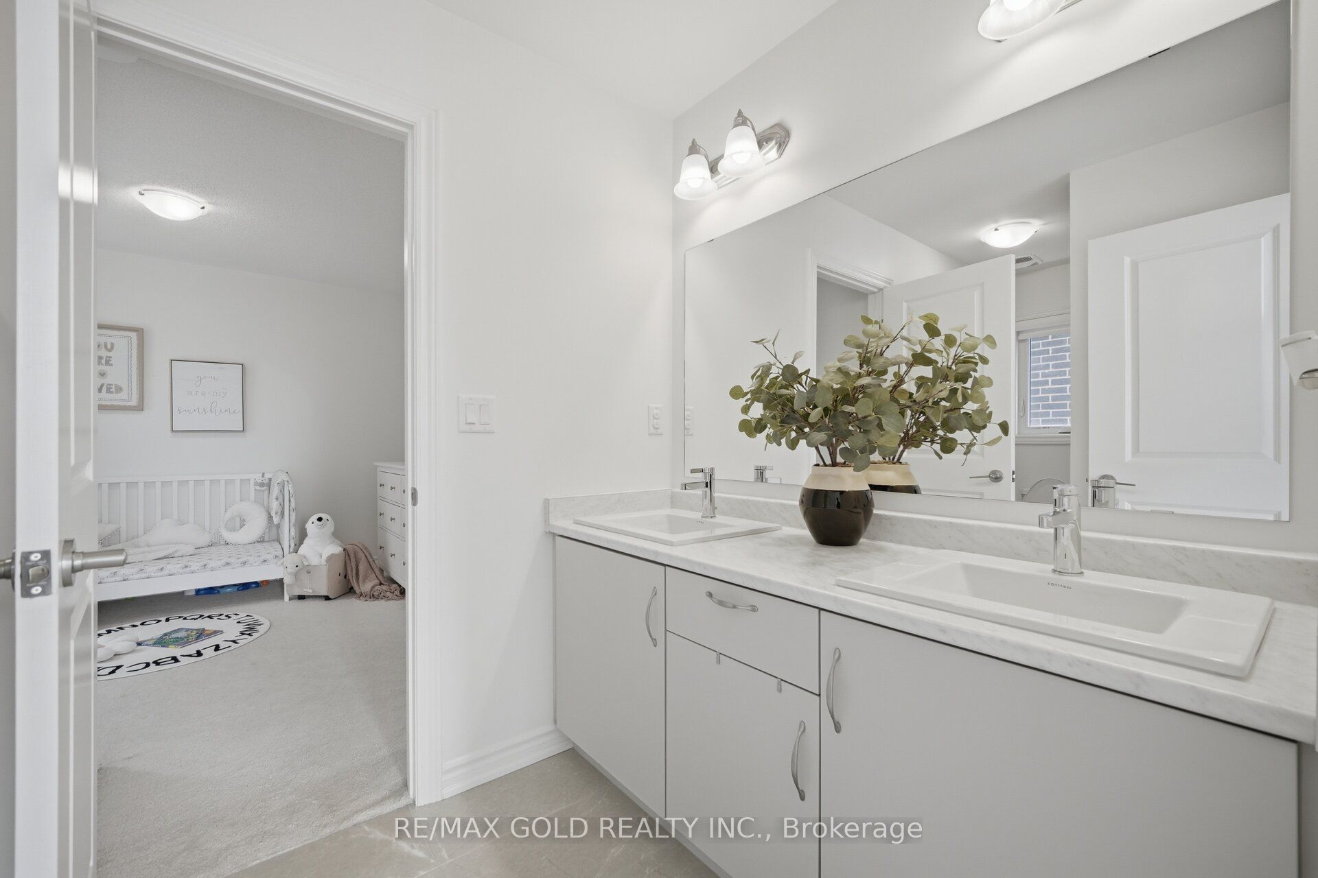 8 Huggins Drive Property Photo 34