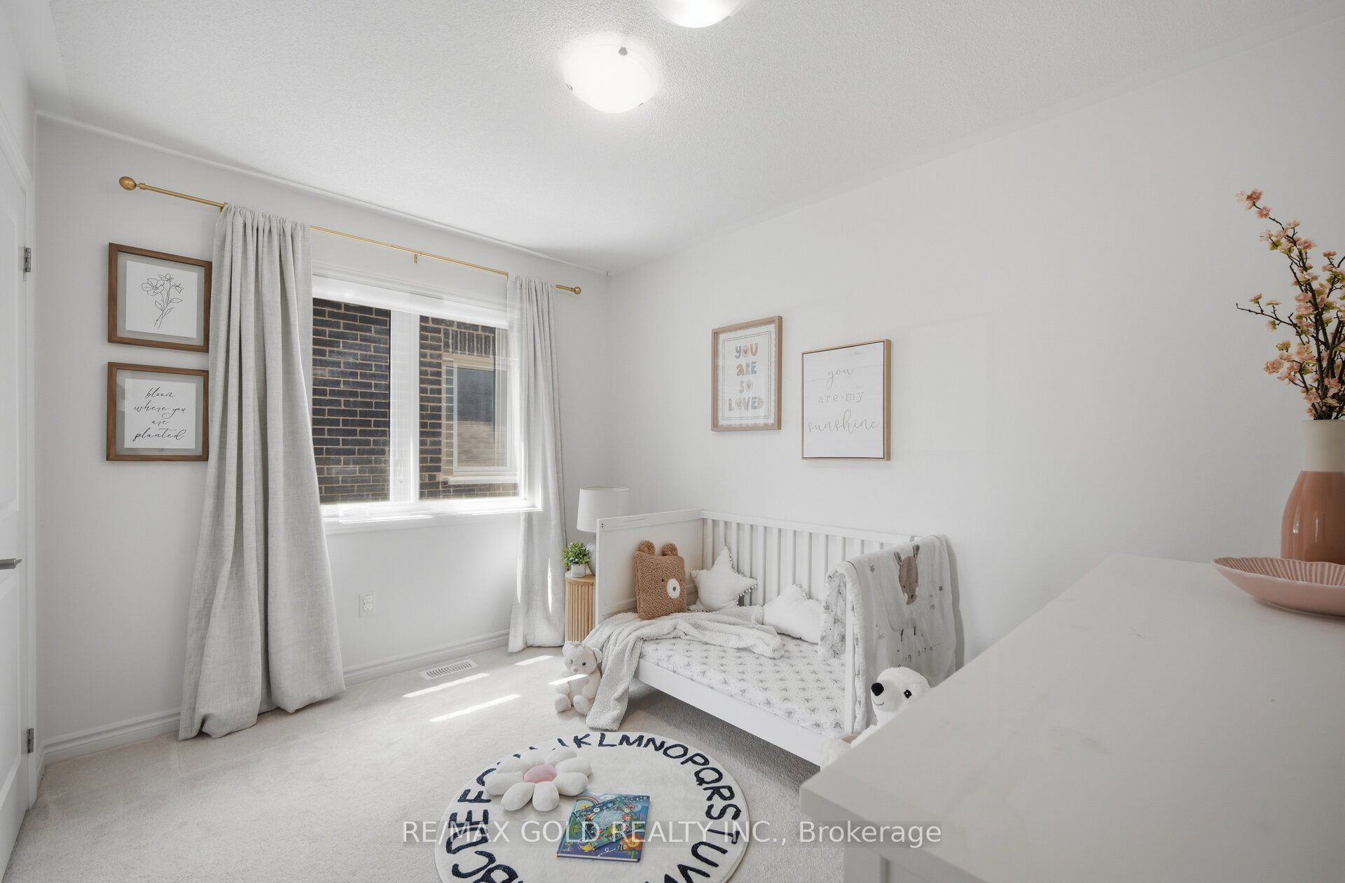 8 Huggins Drive Property Photo 36