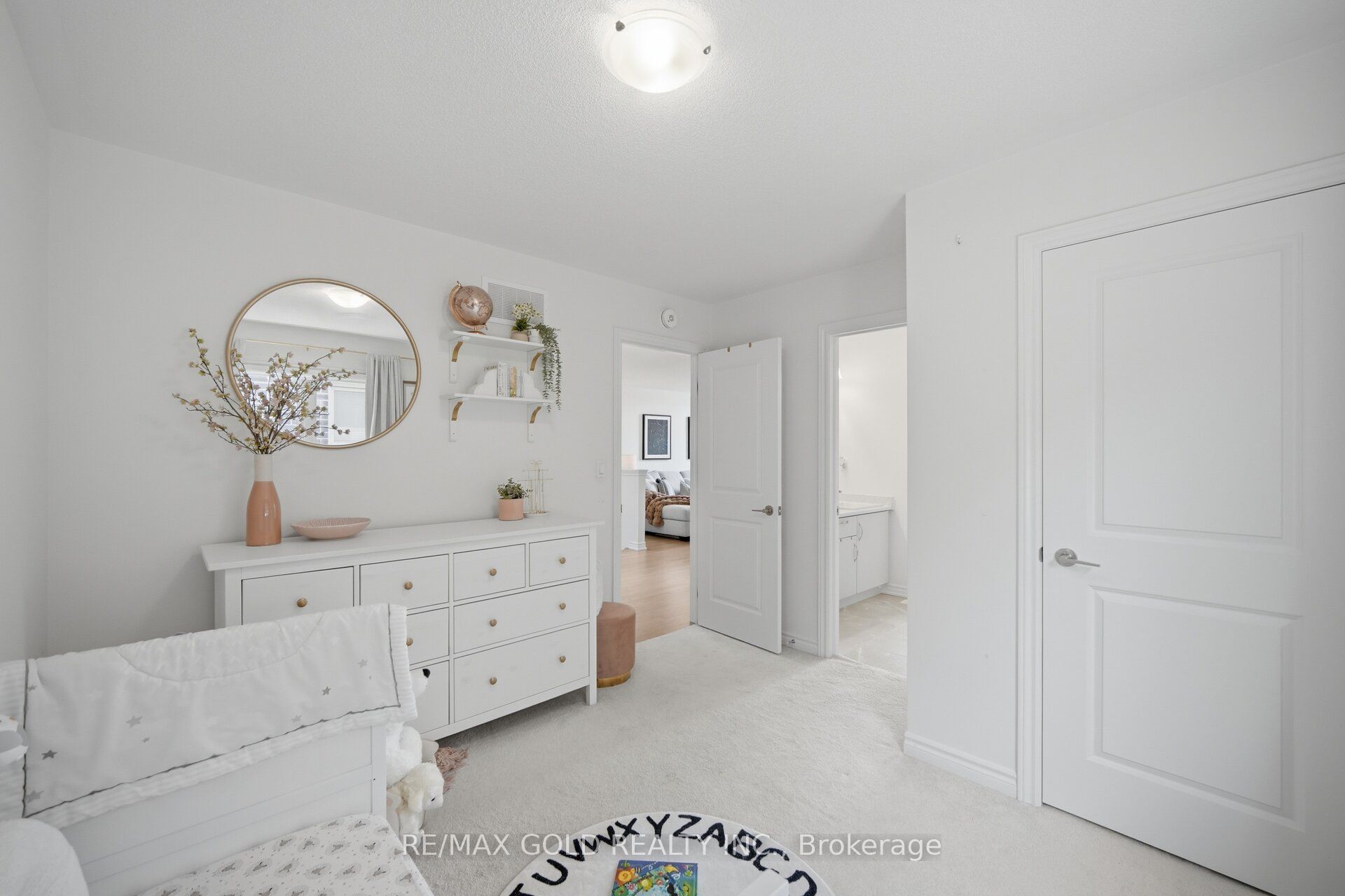 8 Huggins Drive Property Photo 38