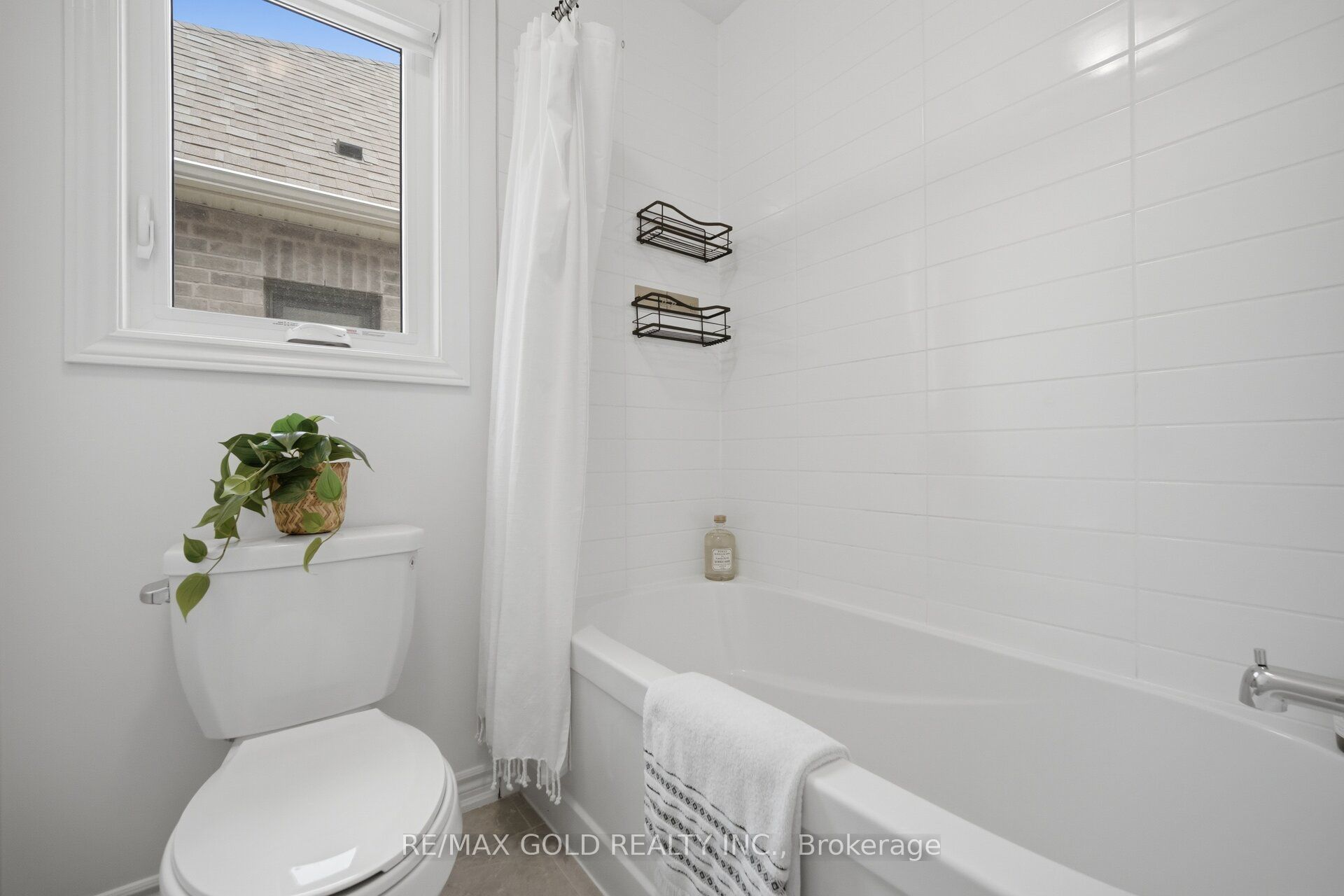 8 Huggins Drive Property Photo 44