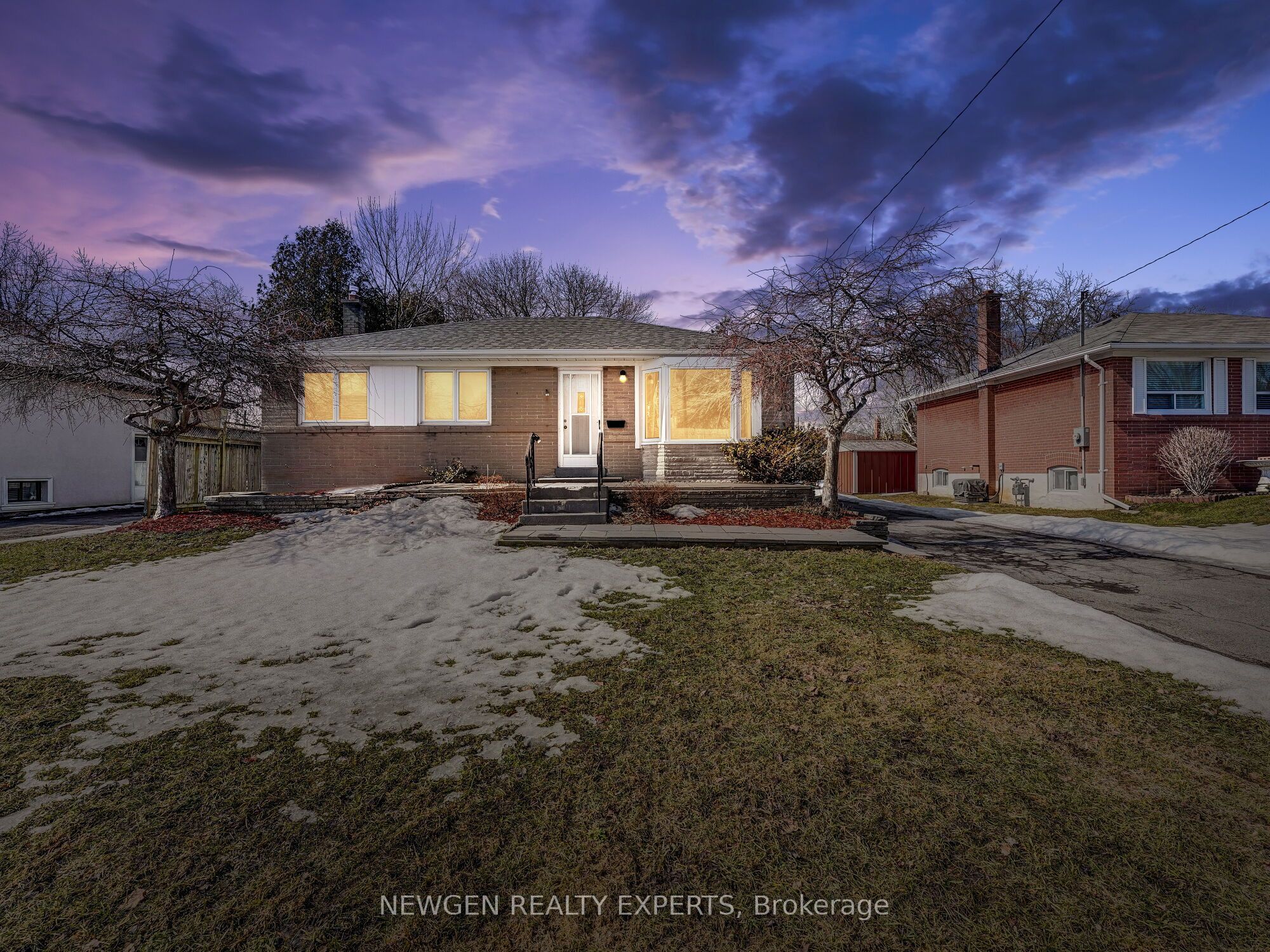 30 Linton Avenue E Property Photo 2