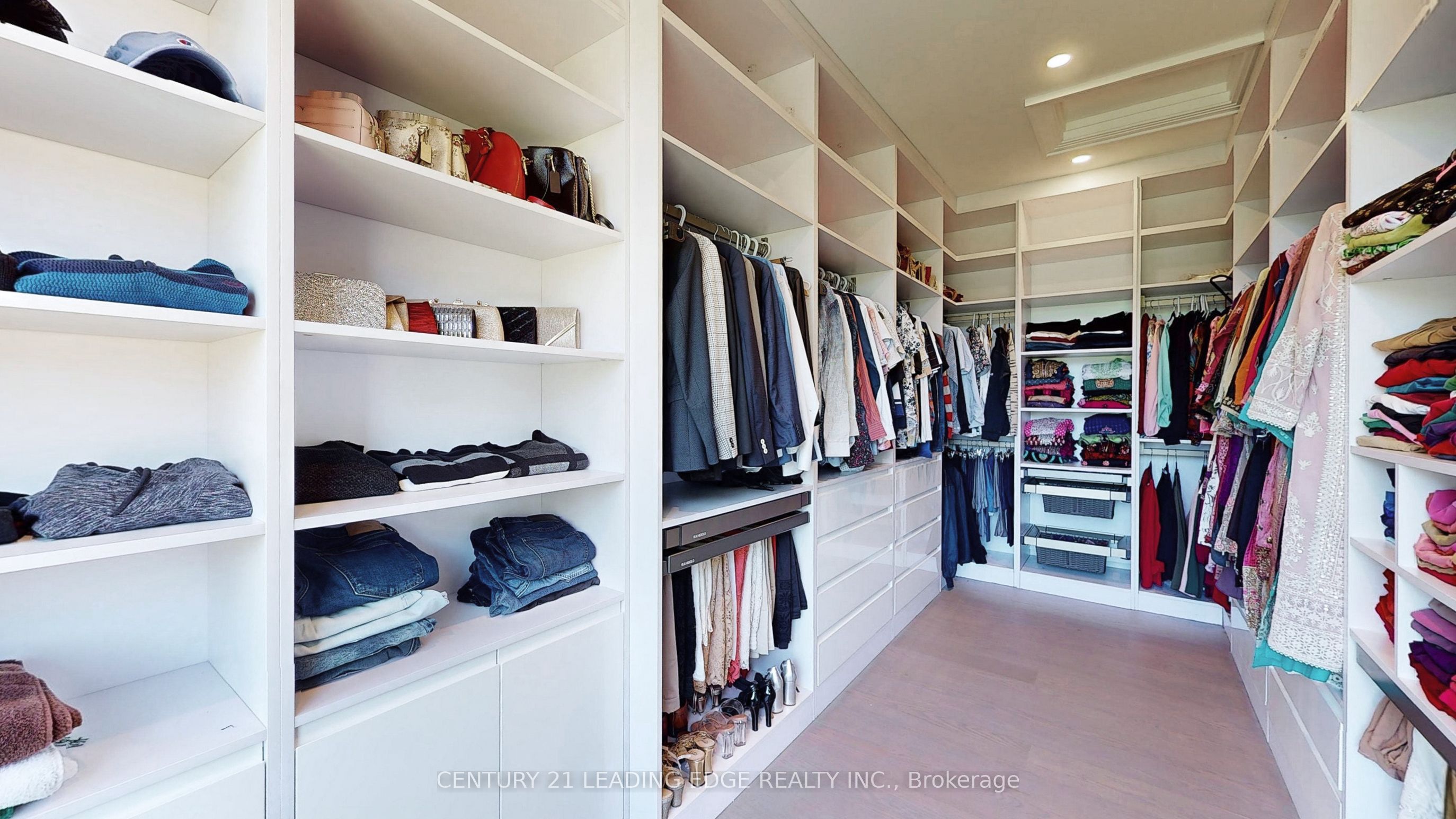 432 Sheppard Avenue Property Photo 26