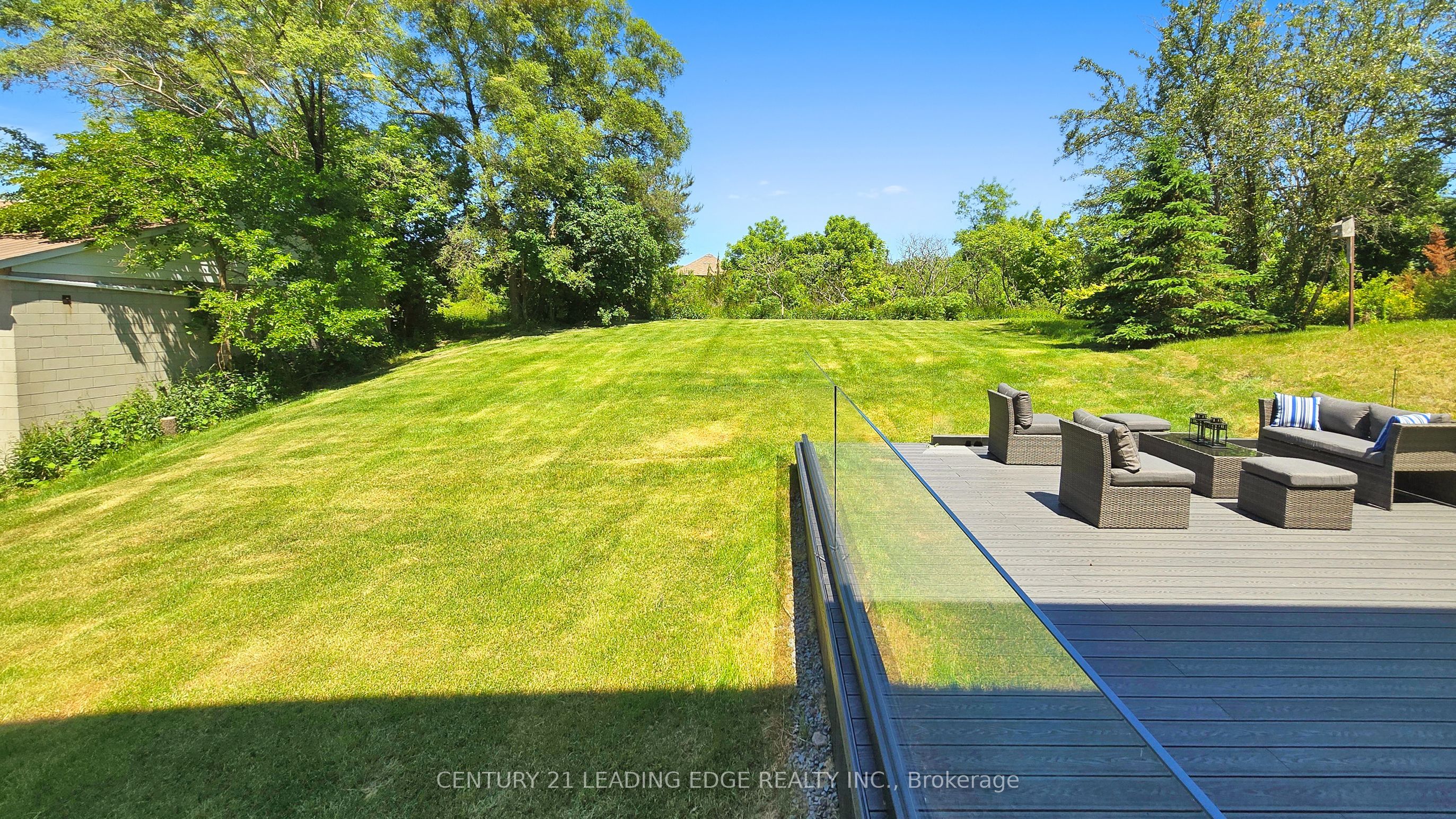 432 Sheppard Avenue Property Photo 40