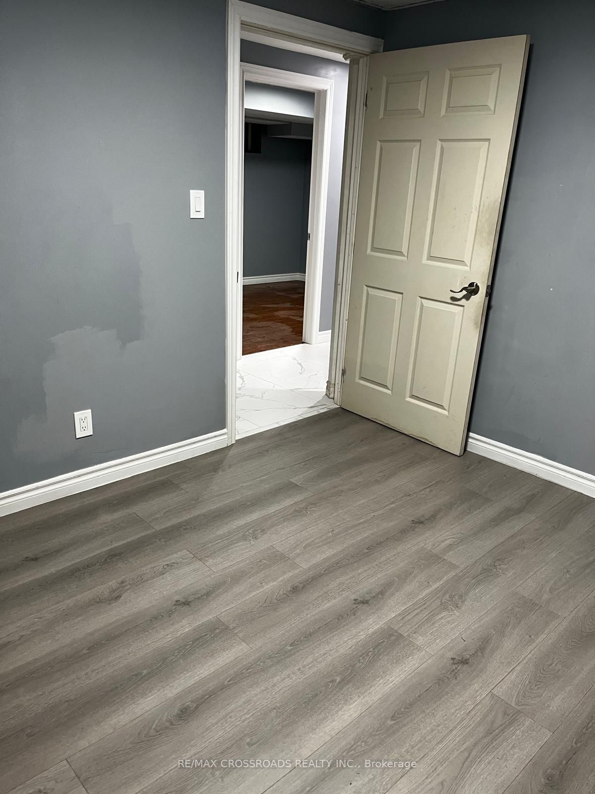 44 Romulus Basement Apartment Drive Property Photo 11