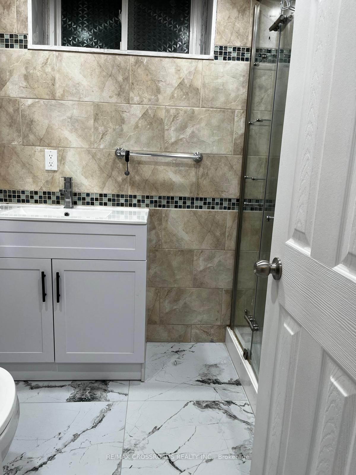 44 Romulus Basement Apartment Drive Property Photo 28