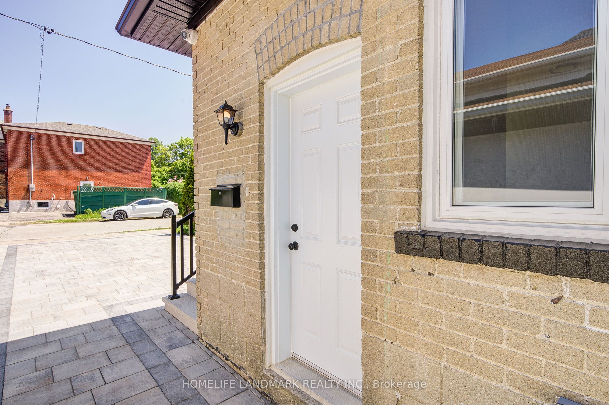 64 Laurel Avenue Property Photo 9