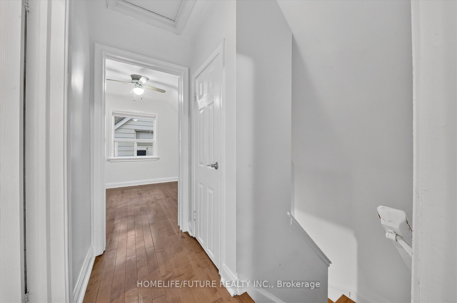 46 Stamford Square N Property Photo 18