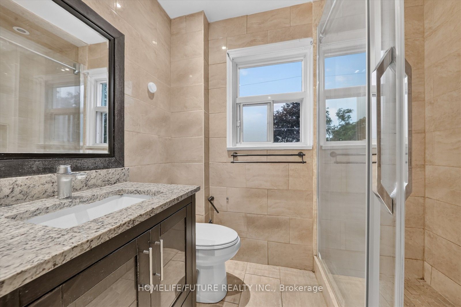 46 Stamford Square N Property Photo 21